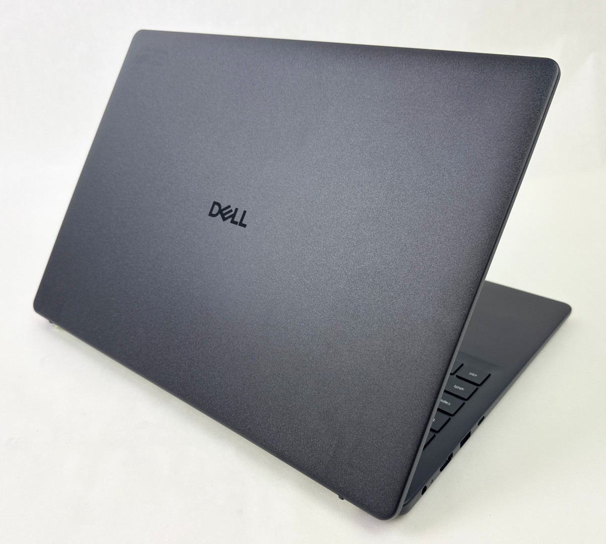 Dell 16 DC16255 16″ 1920×1200 FHD+ Touch Ryzen 7 250 16GB 1TB SSD W11H Laptop