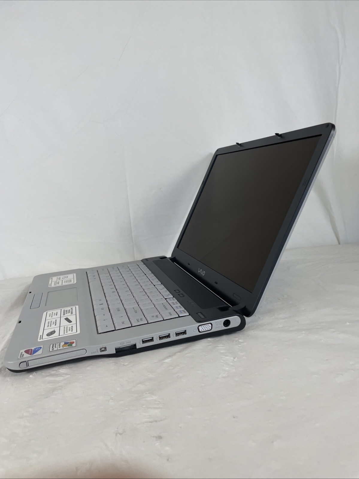 Sony Vaio VGN-FS630W Laptop | Intel Pentium (1.73 GHz) | 512MB RAM | No HDD |BB
