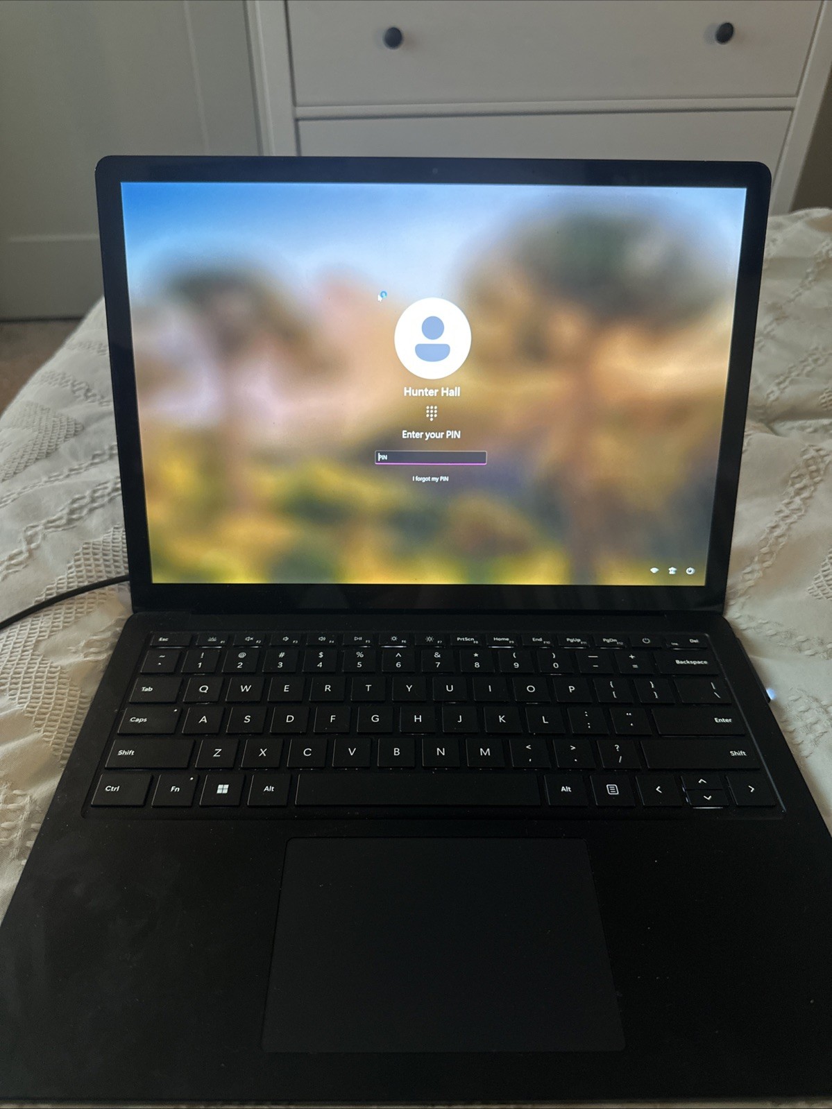 Surface Laptop 5, 13.5”, i5-1235U, 8GB Ram, 512 GB SSD. Windows 11 Home.
