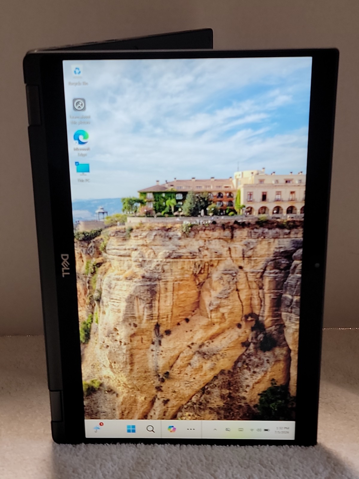 Dell Latitude 7390 2-in-1 FHD Touch | i7-8650U | 16GB | 512GB | LTE | Win11 Pro