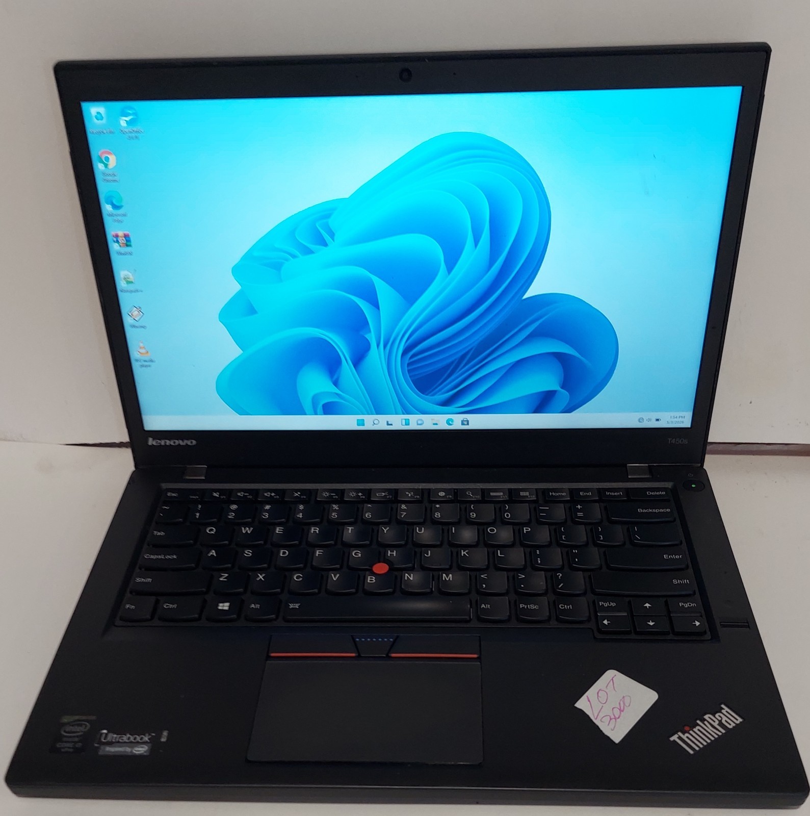 LENOVO ULTRABOOK THINKPAD T450s i7 256SSD 8 RAM GOOD CONDITION