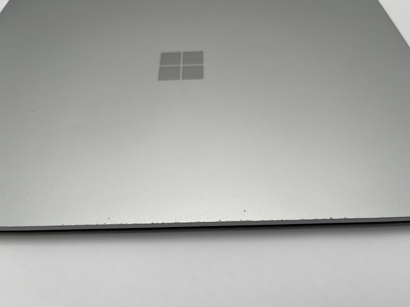 Microsoft Surface Laptop 4 1950 13.5″ Touch i5-1145G7@2.60GHZ 16GB RAM 512GB NVM