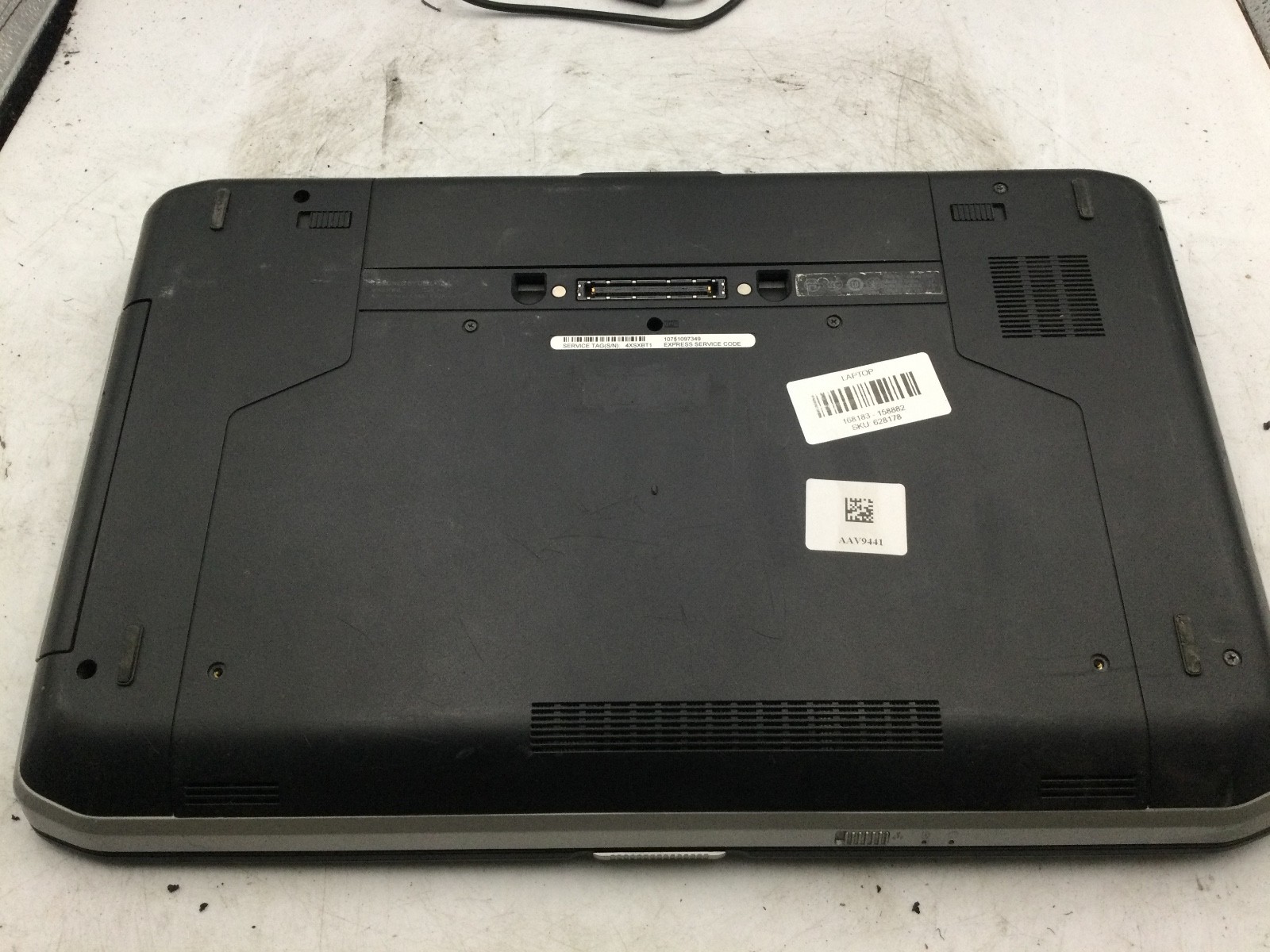 DELL LATITUDE E5520 – FOR PARTS – INTEL I5 – 4GB RAM – READ DESCRIPTION – BB