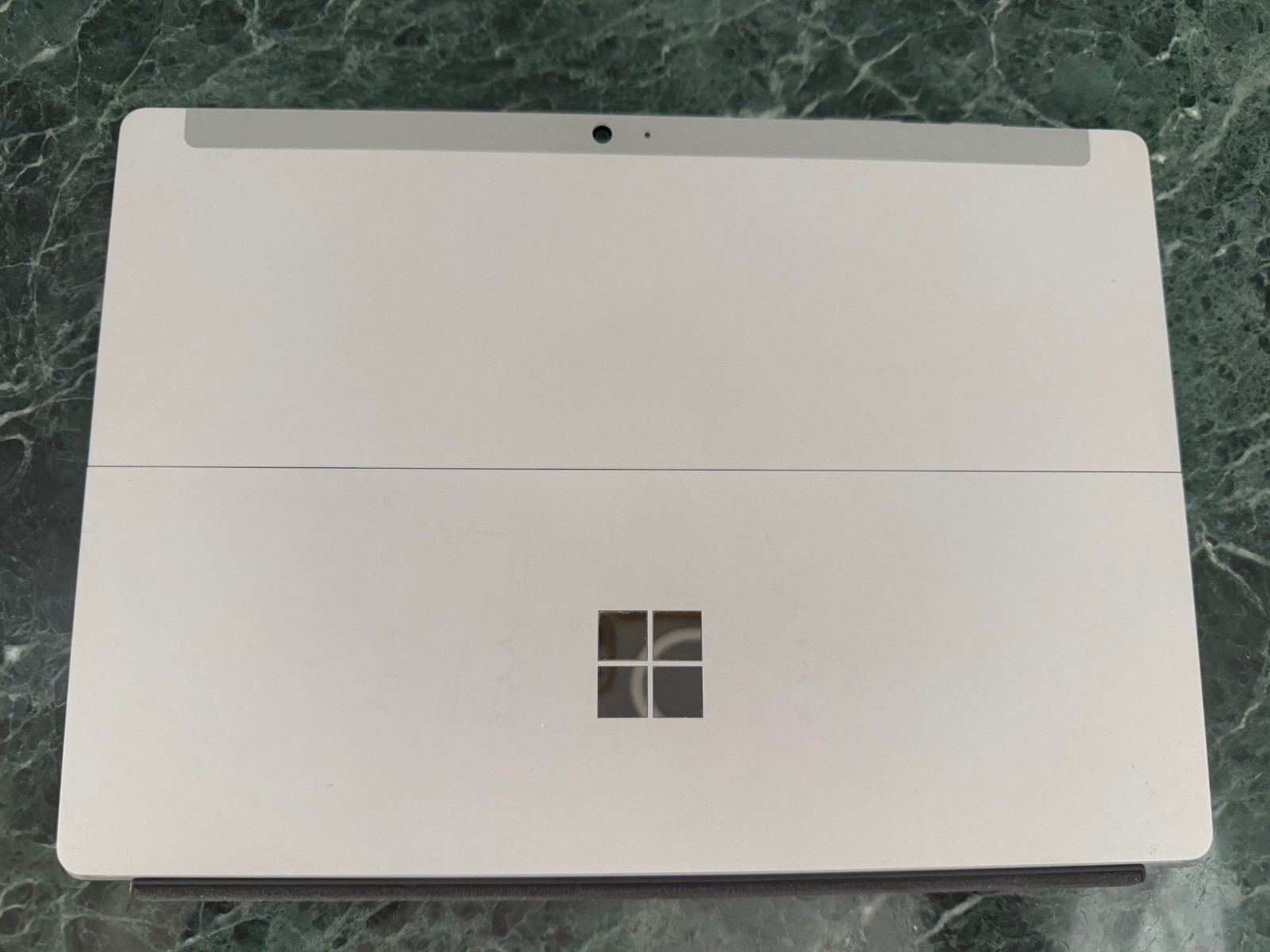 Microsoft Surface Pro 3 | 12.3″ | i5-4300U | 4GB 128GB SSD | Win 11 Home