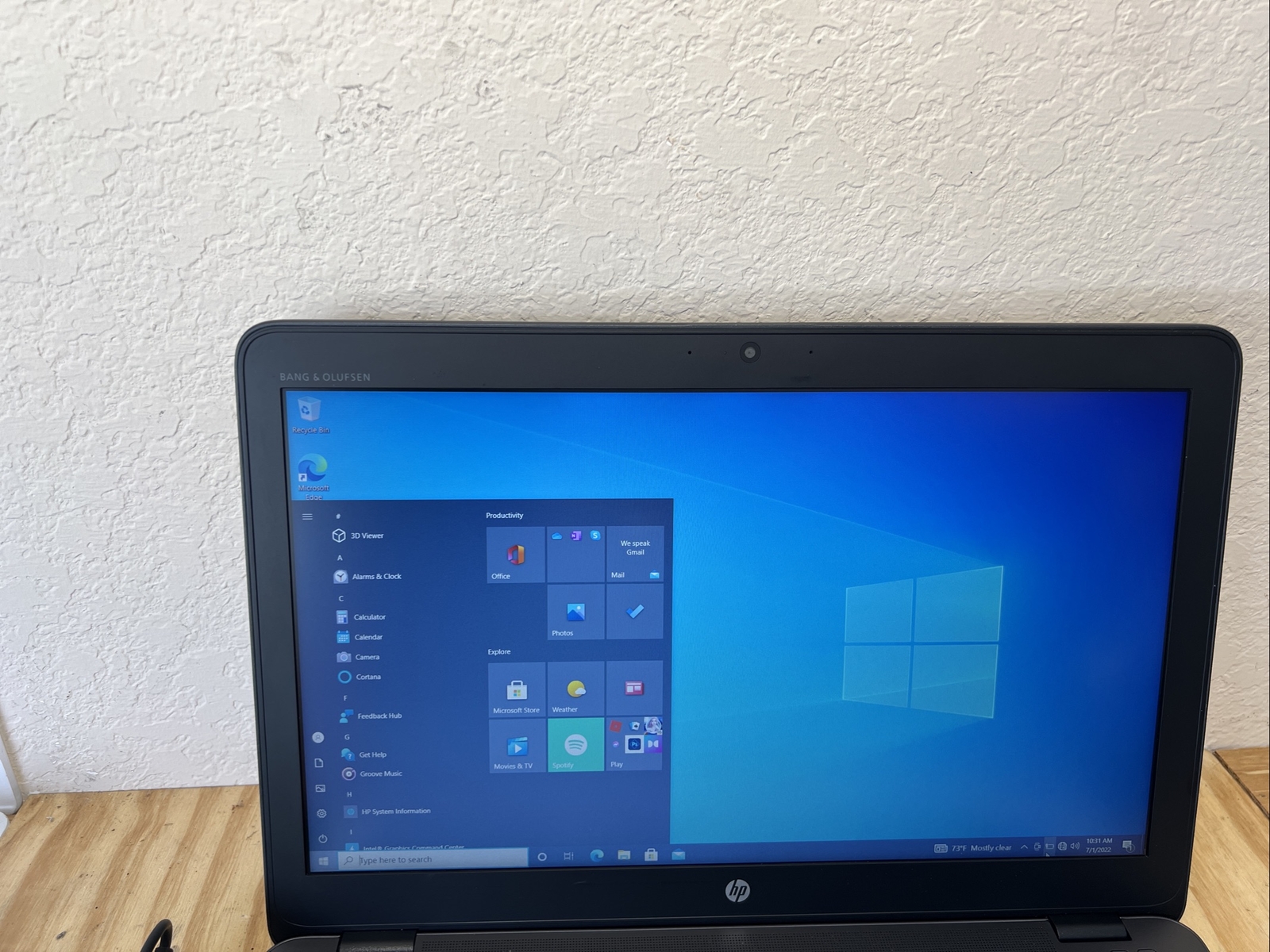 Hp ZBook 15u G3 I7-6500U-2.5GHz .256 SSD-16GB Ram , Read Description
