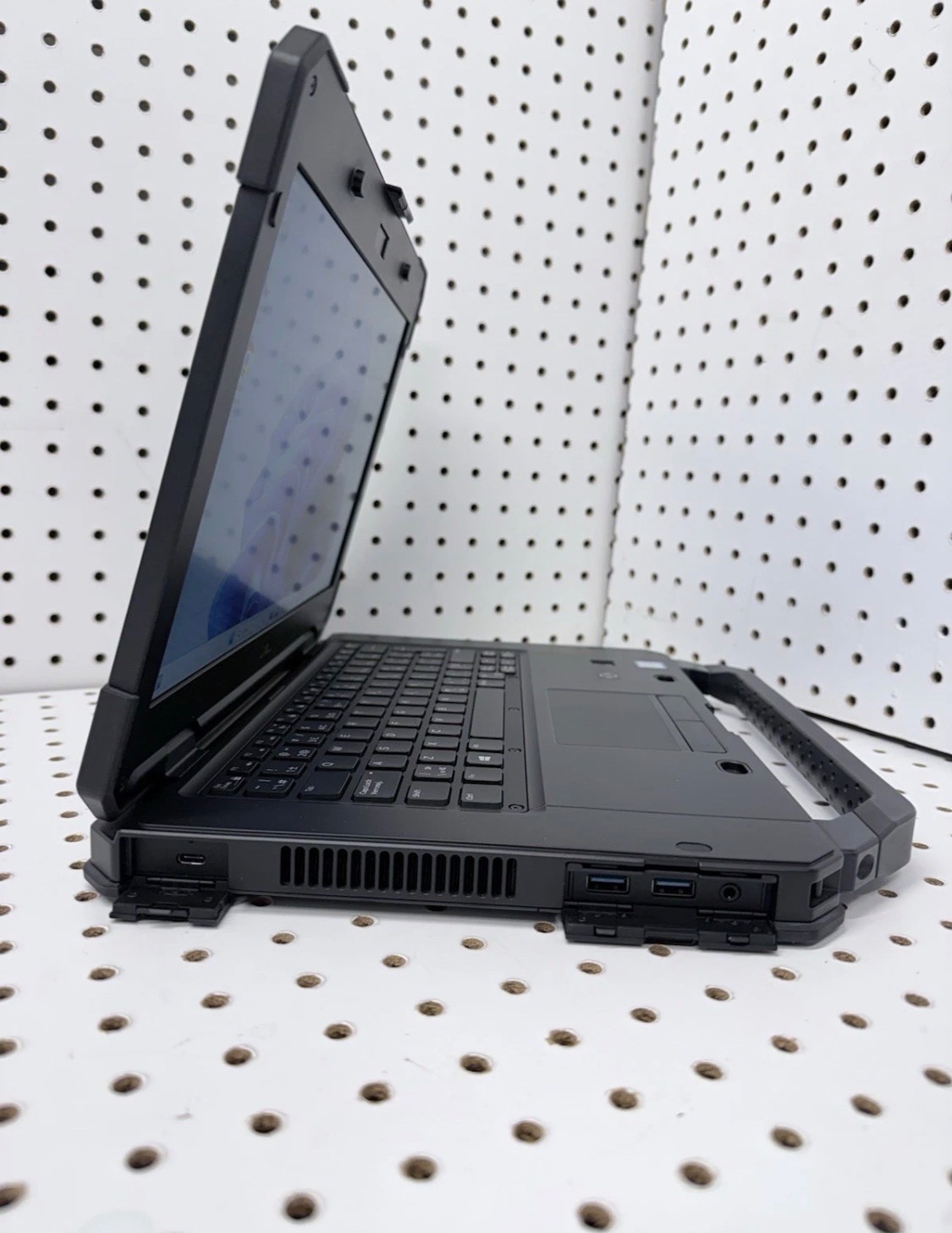 Dell Latitude 14 Rugged 5420 14” Touchscreen i5-8350U, 16GB 256GB SSD Win 11 Pro