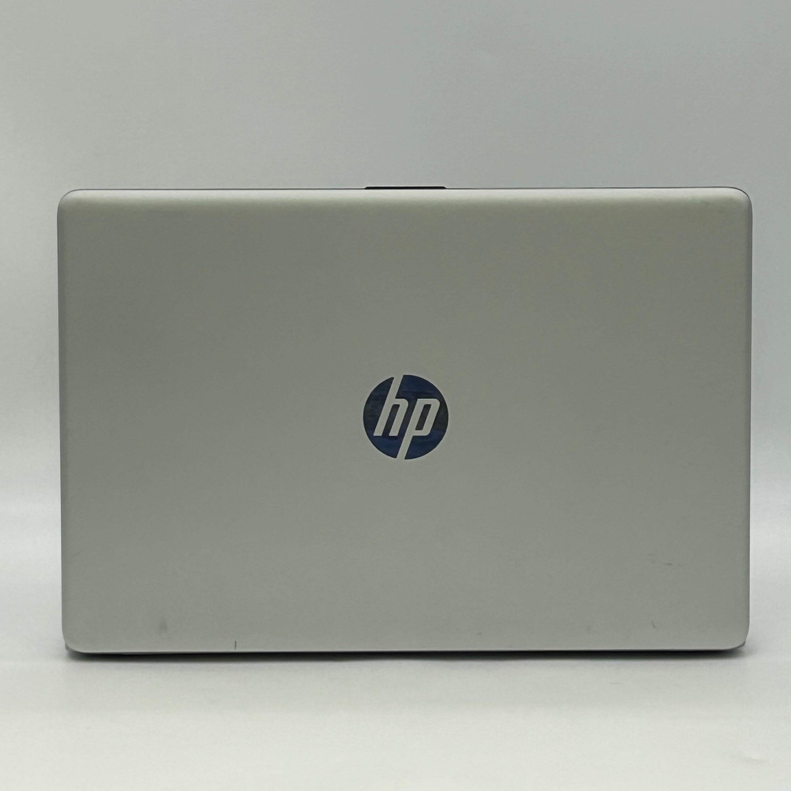 HP Laptop 15-DW1022NR Intel Celeron N4020 1.1GHz 4GB RAM 1TB HDD Windows 11