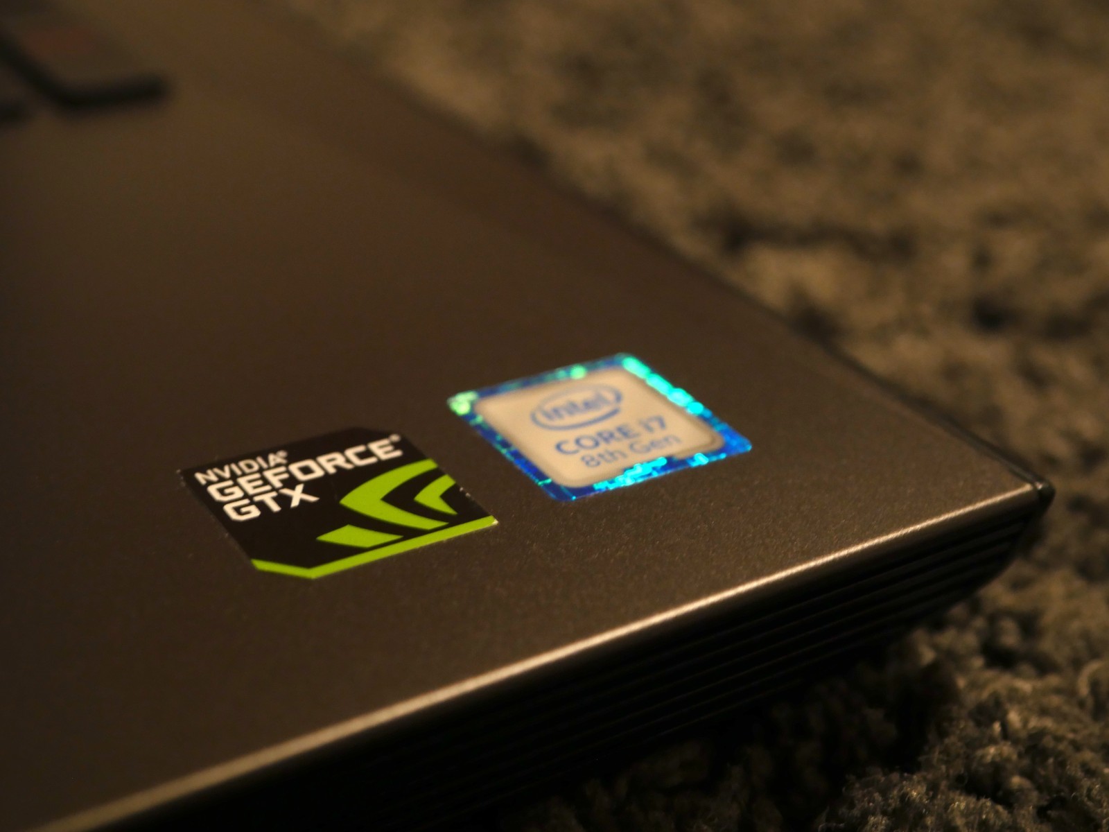 Dell G5 15 Gaming Laptop (GTX 1060 6GB MAX-Q, i7-8750H, 16GB RAM – 512GB SSD)