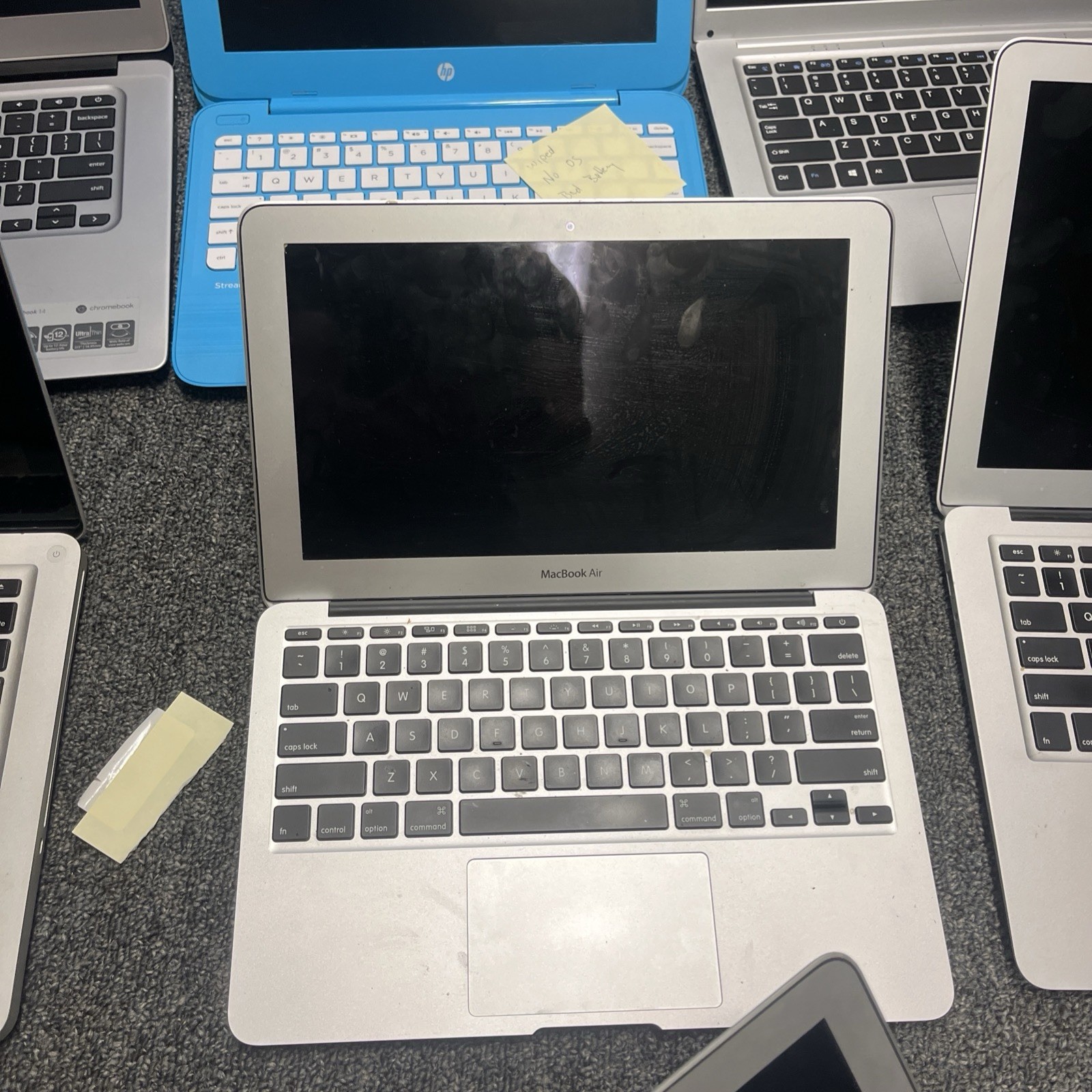 Bulk Laptop Lot 23 MacBook HP Dell ASUS Acer Laptops For Parts Repair Resale