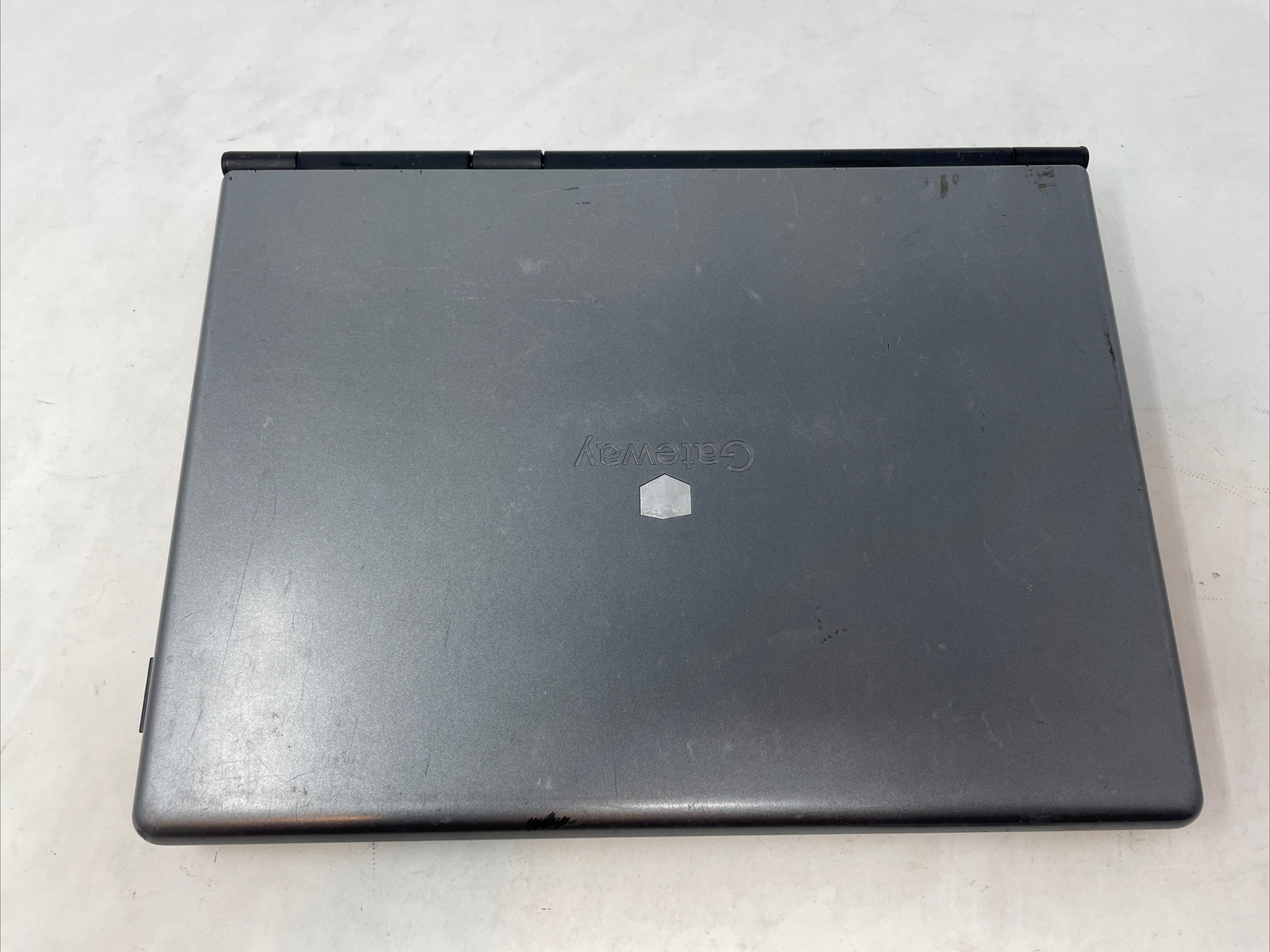 Gateway T-Series W350A 14″ Inch Laptop Computer – As Is!!