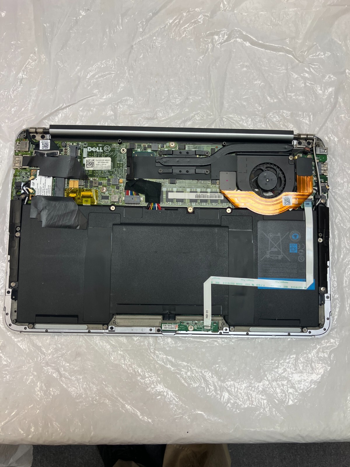 Dell XPS 13-L321X i5-2467M 4GB RAM NO HDD FOR PARTS