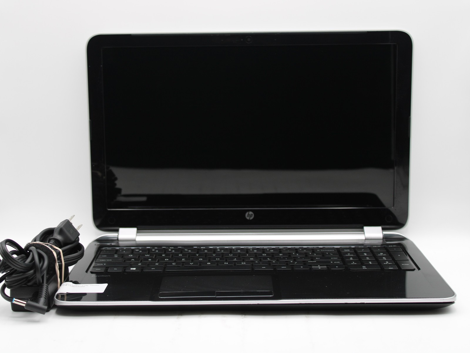 HP 15-n211dx _ AMD A-8 @ 2.4 GHz + Radeon _ 4GB RAM _ No SSD _ No OS