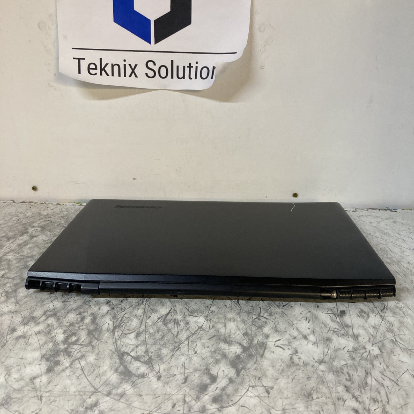 LENOVO Y50-70 i7-4700H 2.40 GHz, no RAM, NO HDD/OS boot to BIOS