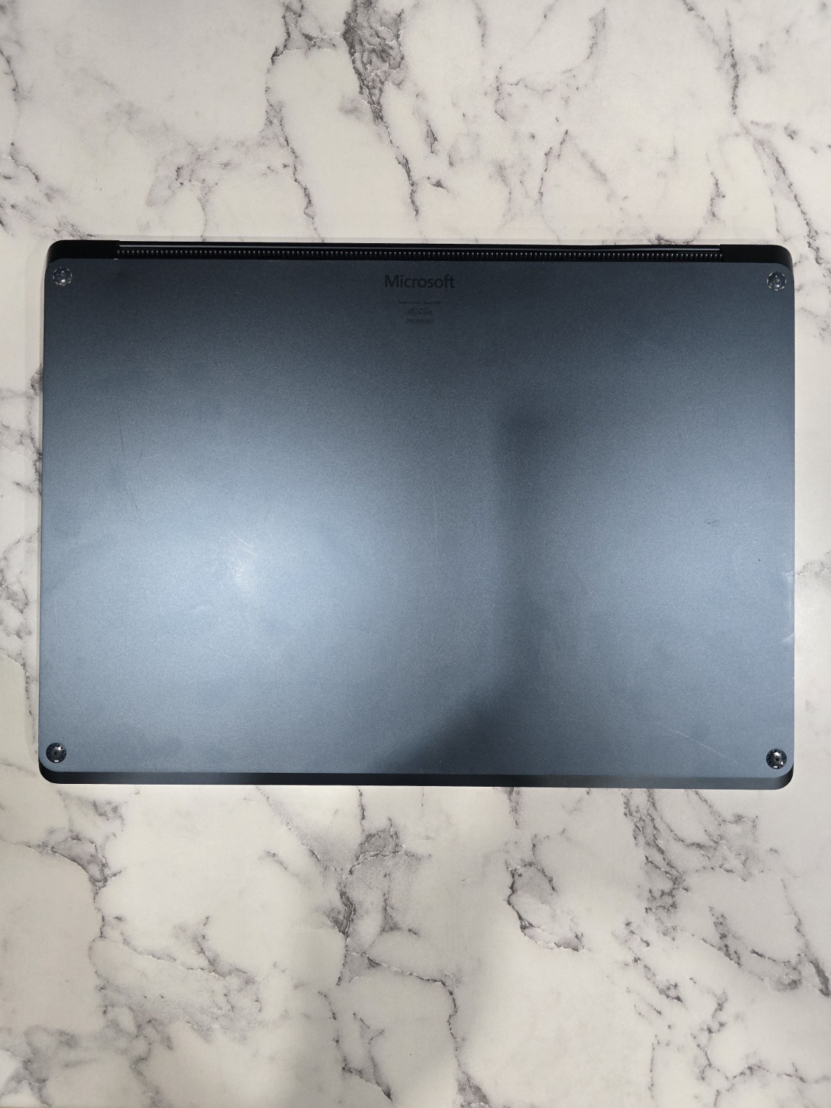 Microsoft Surface Laptop 3 13.5″ 1867 i5-1035G7 8GB RAM 256GB SSD Win10