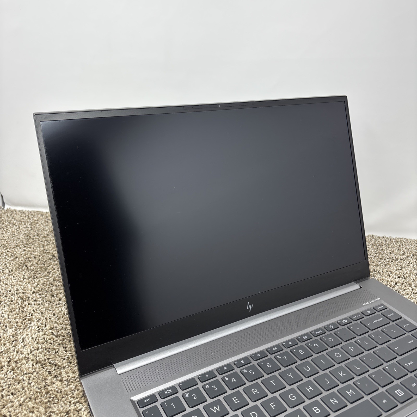 HP ZBook Studio G8 Intel i7 11800H 2.30GHz 32GB RAM 512GB SSD 15.6″ FHD TESTED