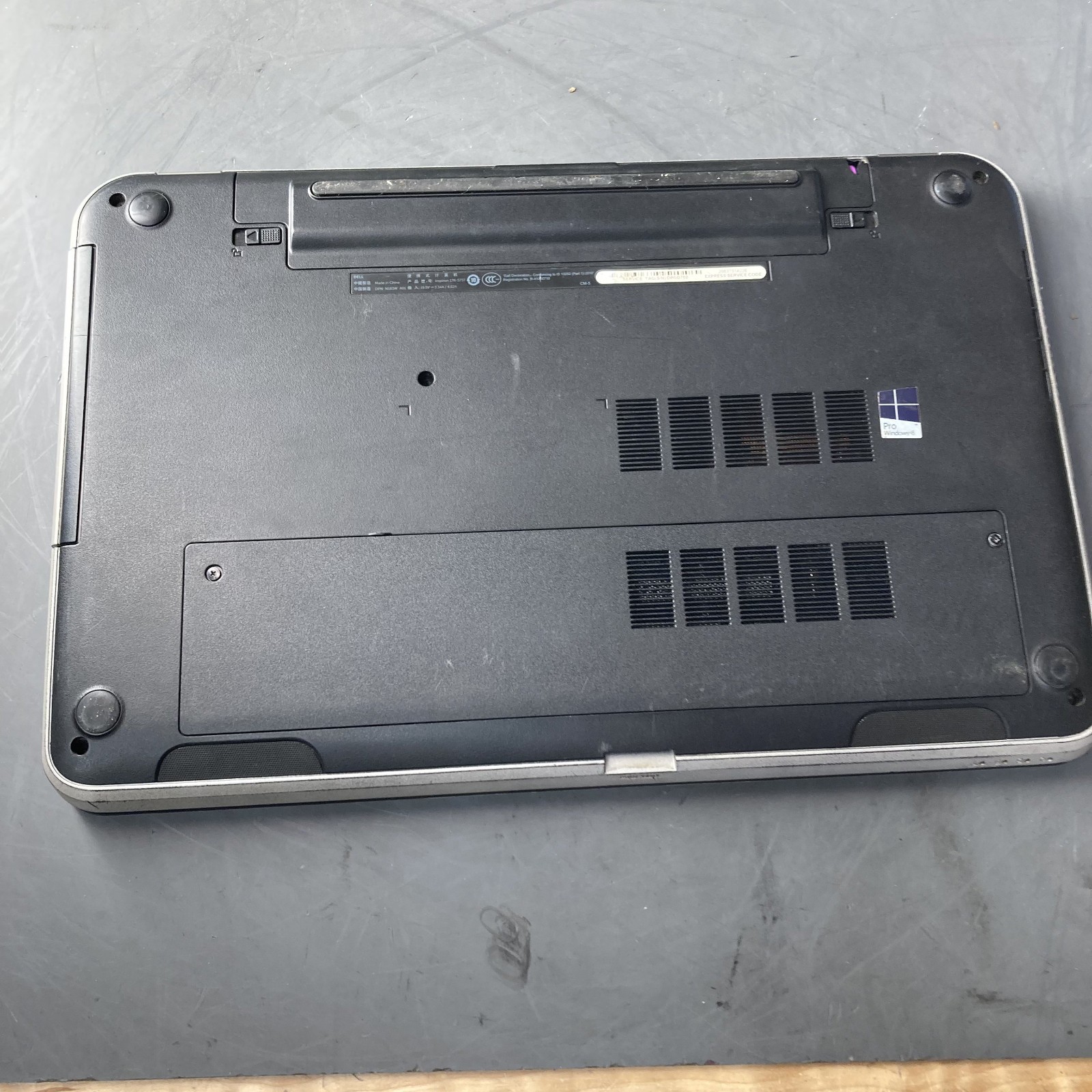 Dell Inspiron 17R 5737 17.3″ Laptop Core i5-4200U 1.6GHz 8GB RAM 256GB SSD W10P