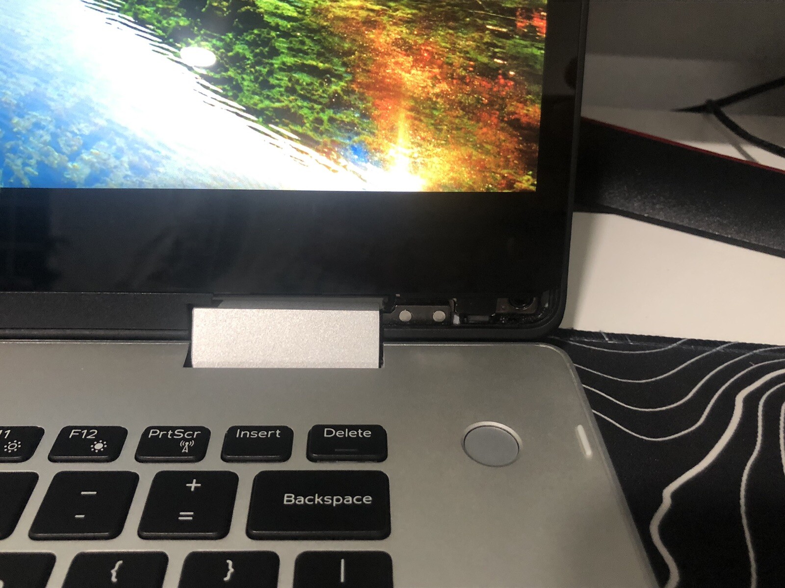 Dell Inspiron 5591 2n1 TouchScreen I5-10210U 256gb,8GB Ram,WIFI,Win 11 GOOD BATT