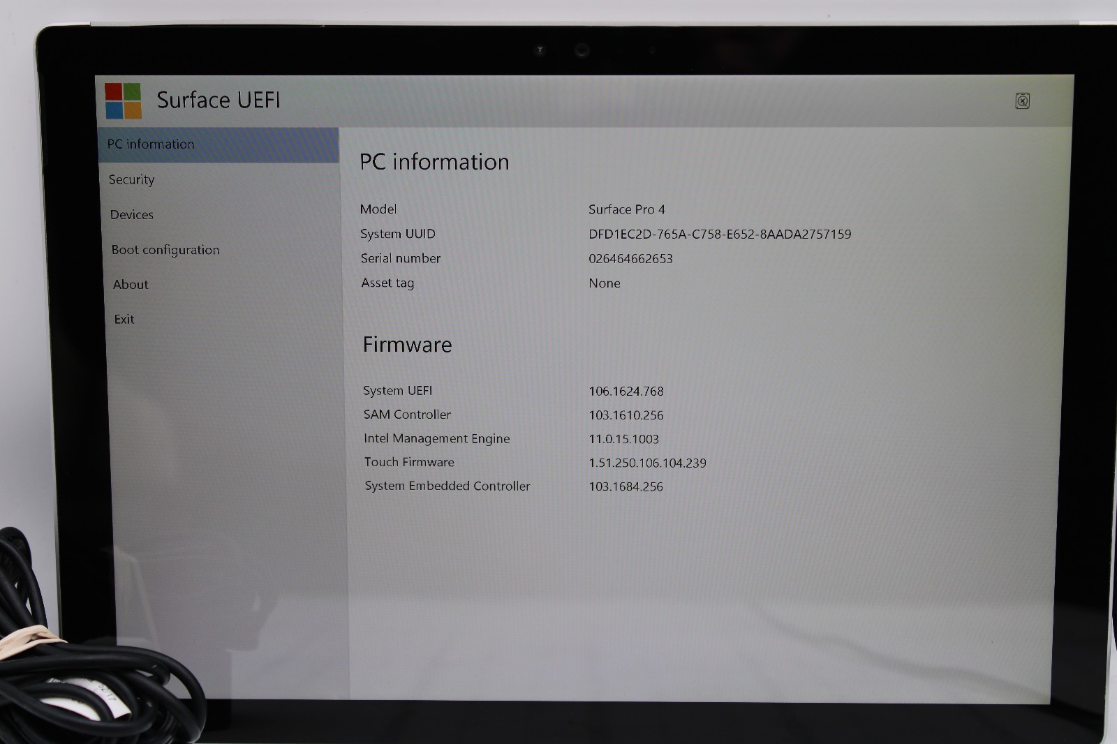Microsoft Surface Pro 4 1724 _ i5-6300U _ 8GB / 256GB _ No OS *READ