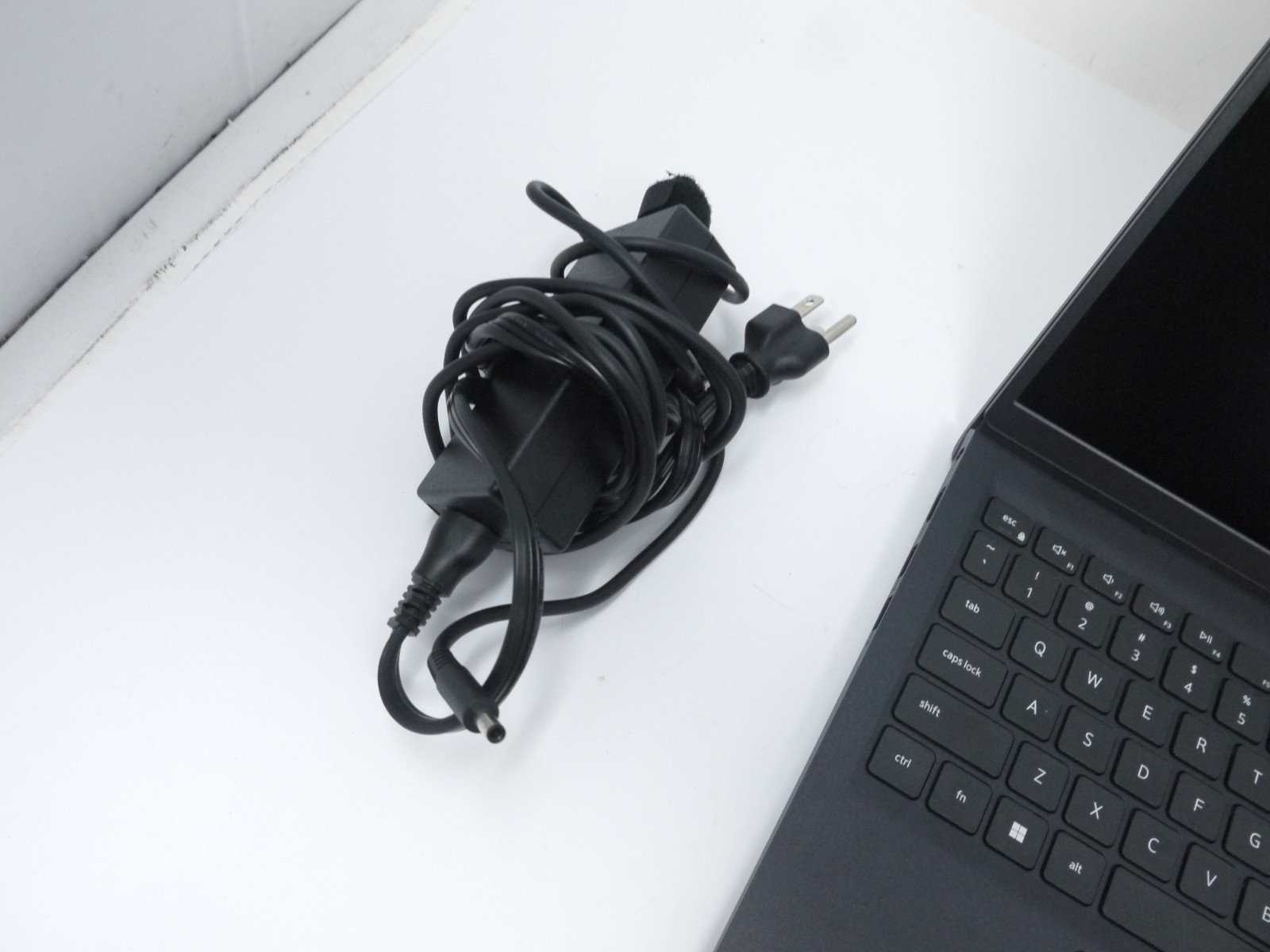 Dell Inspiron 15 3520 15.6″ Laptop – Core i3-1215U / 8GB / 256GB SSD / Win11