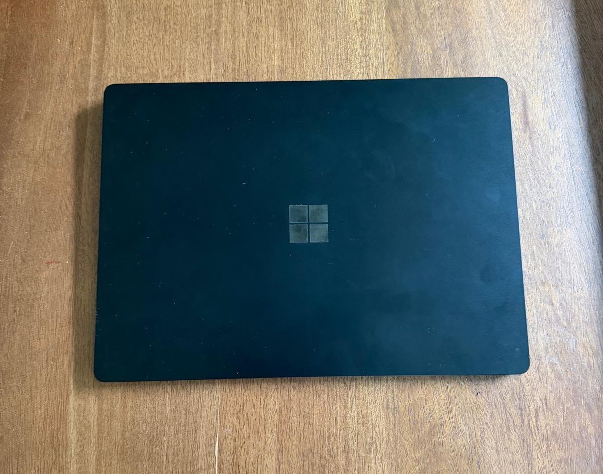 Microsoft Surface Laptop 6 13.5in 3.8GHz Ultra 7 165H 16GB 256GB Win 11 Pro