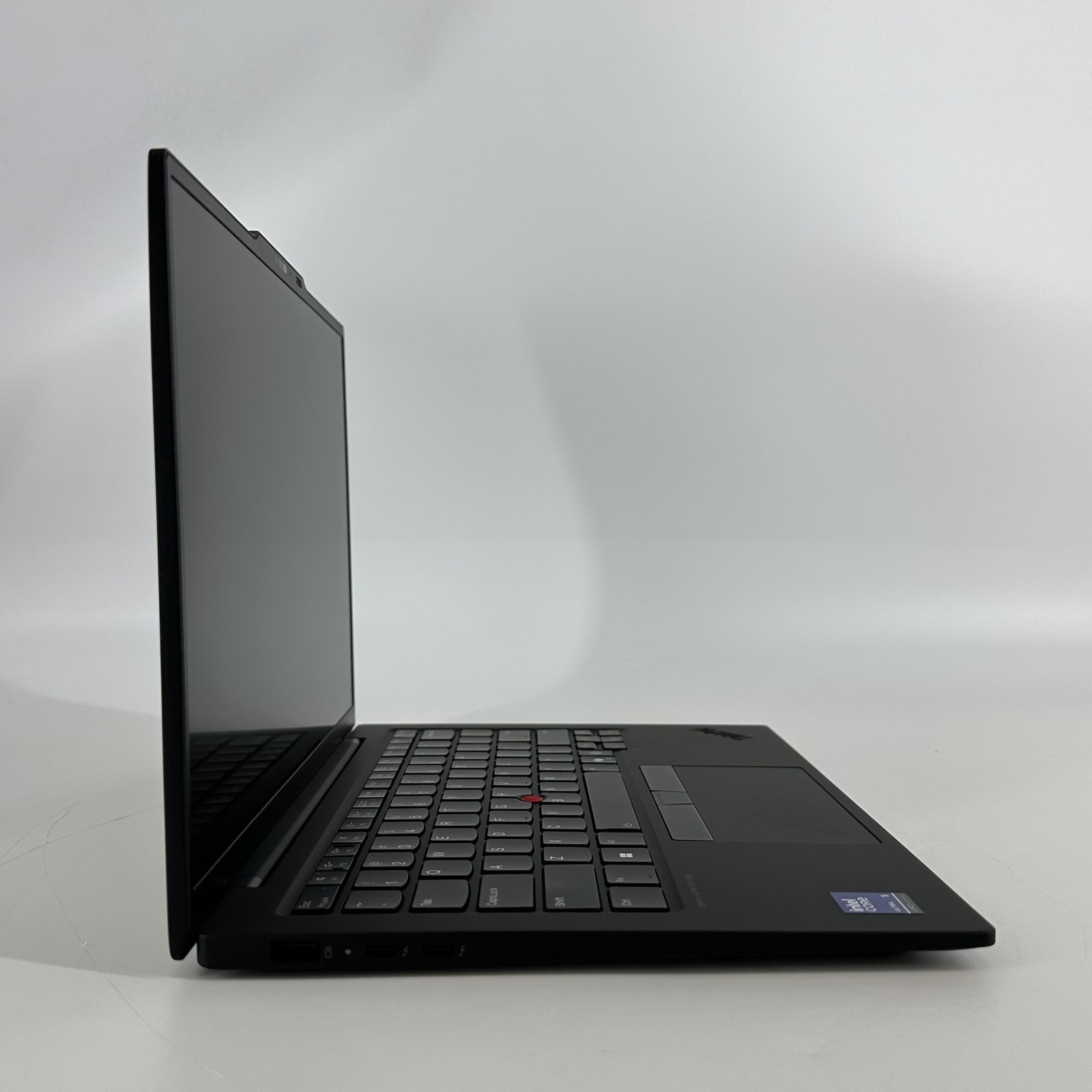 Lenovo ThinkPad X1 Carbon Gen 13 14 FHD+ TOUCH 2.0GHz Ultra 5 235U 16GB 256GB