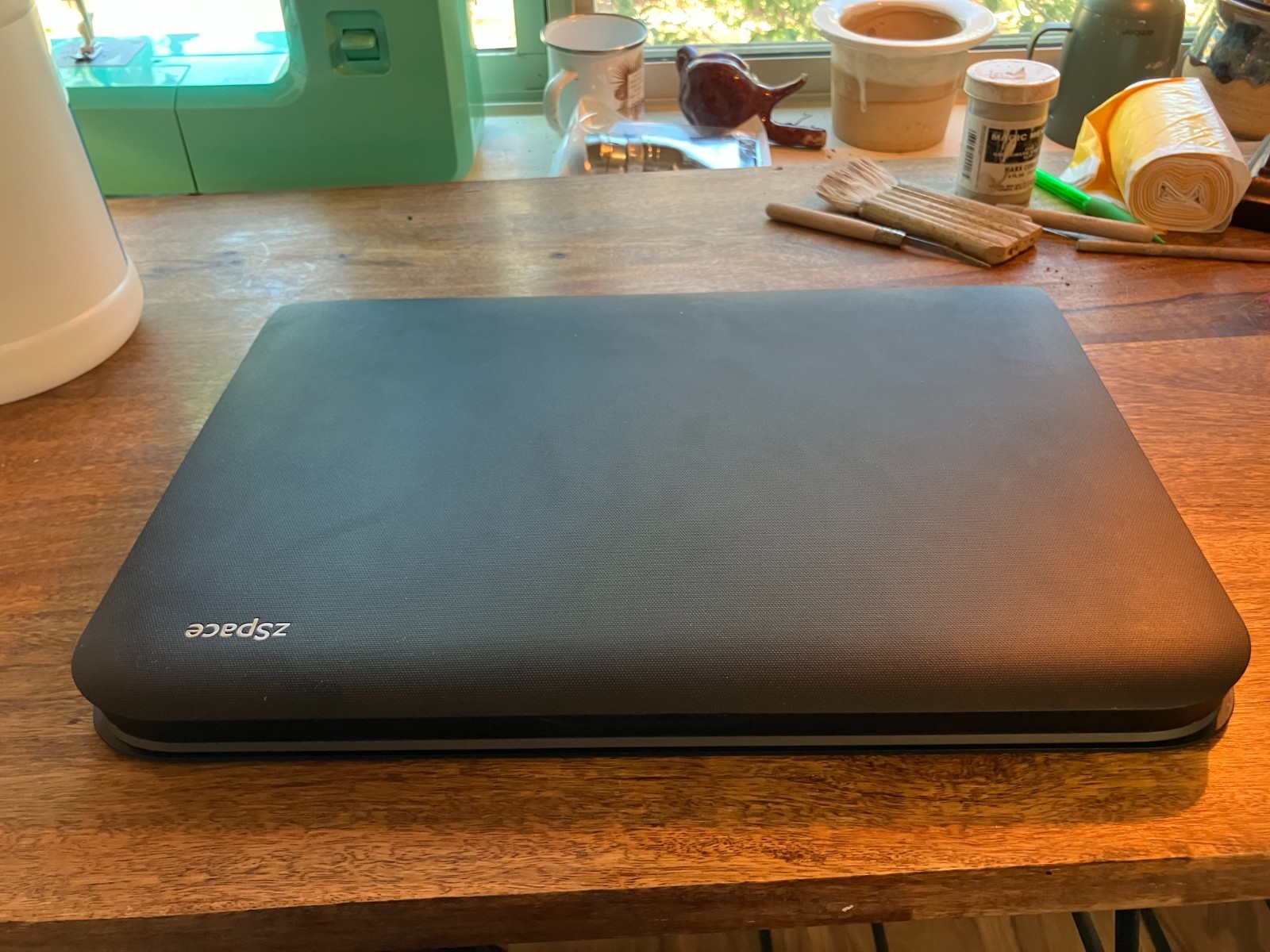 zSpace W1847 Laptop AMD A9-9420 3GHz 8GB RAM 256GB SSD Radeon R5 GPU Wifi Win 11