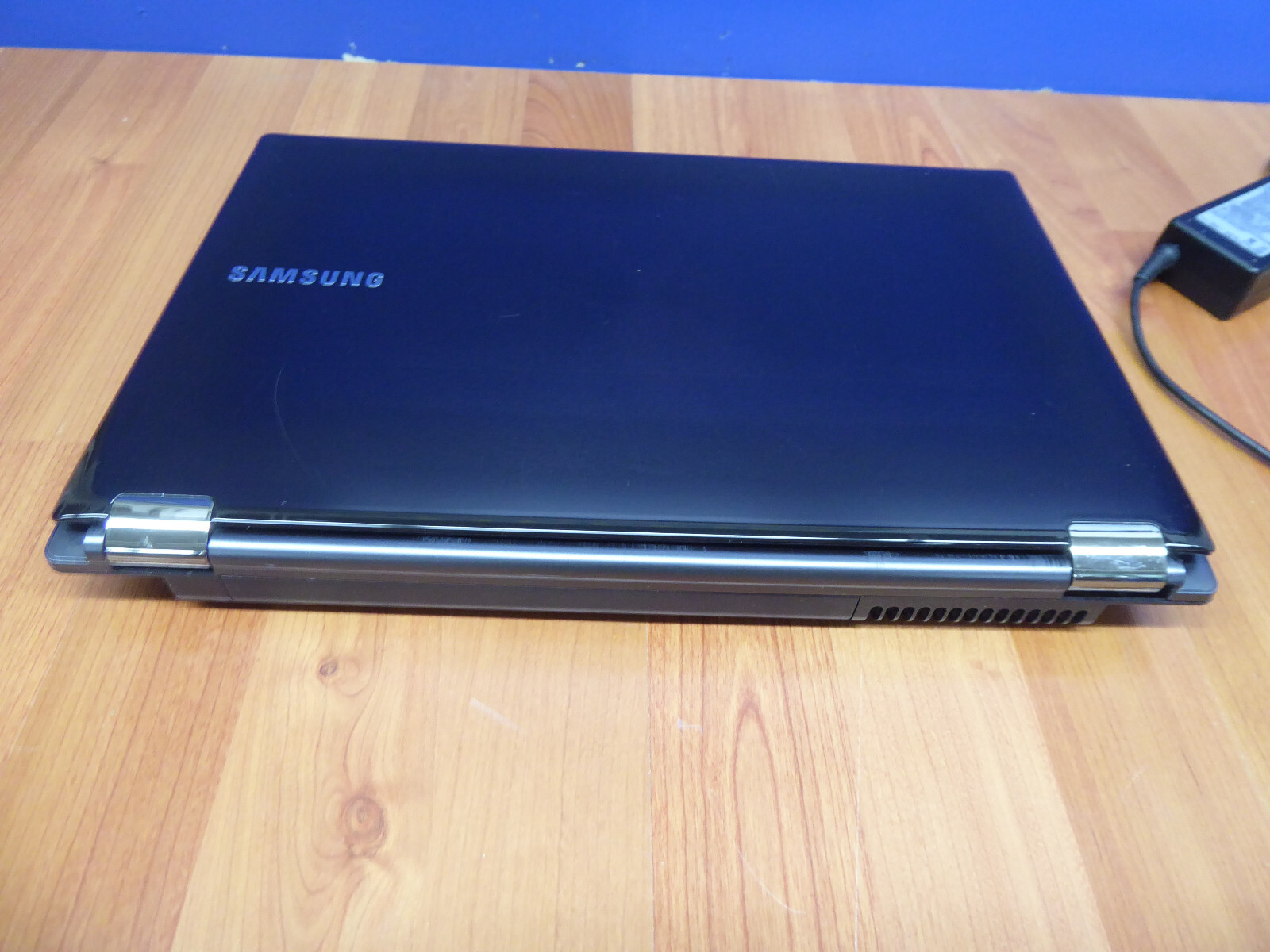 SAMSUNG NP-RF511-S04US 15.6″ LAPTOP i7-2630QM 2.0GHz 4GB 1TB w/ P/A