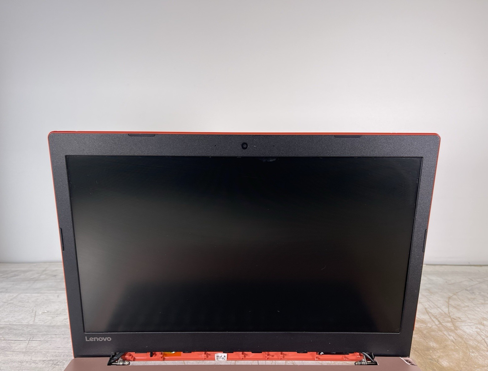 LENOVO IDEAPAD 330-15AST A9-9425 @ 3.1 GHz, 8 GB RAM, NO HDD/OS