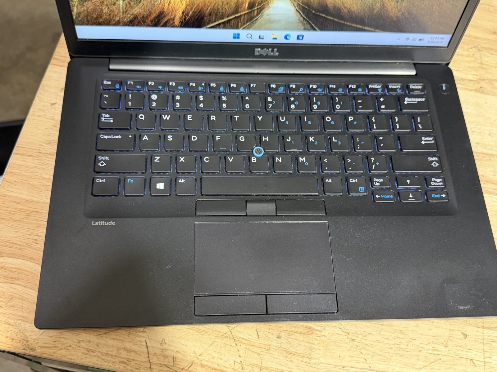 Dell Latitude 7480 i7-7600U 8GB RAM 256GB SSD 14” Win 11 Pro + LibreOffice