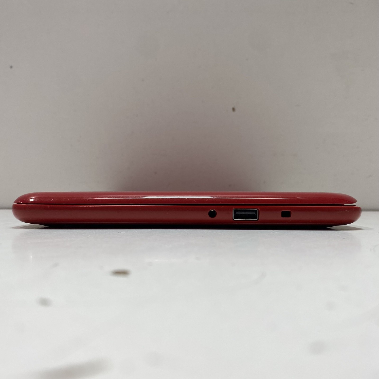 Dell Inspiron (P24T) 11.6″ Intel Celeron Processor (For Parts/Repair)