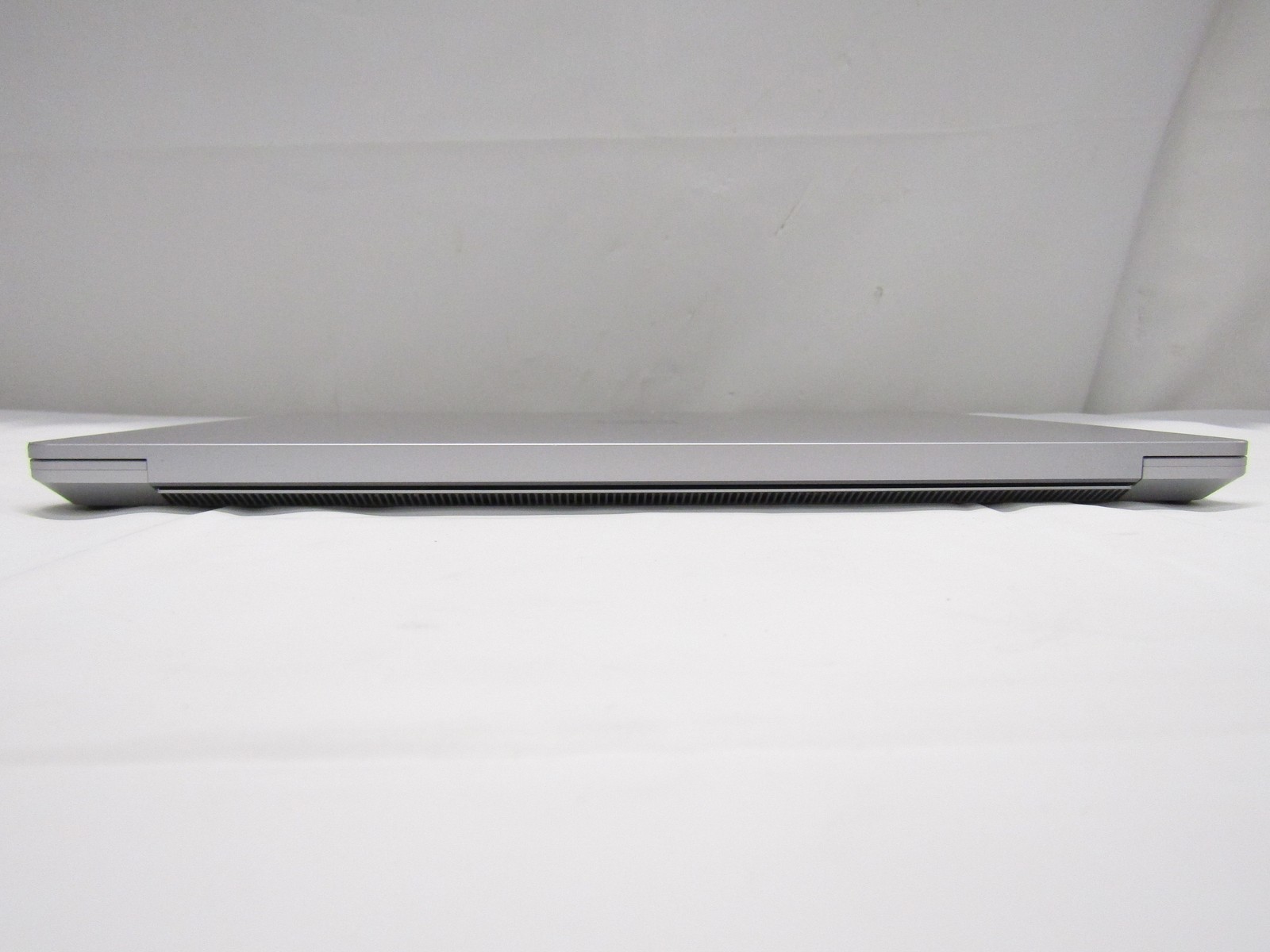 Microsoft Surface Laptop 6 3.8GHz Core Ultra 5 135H 8GB 256GB SSD 13.5″ Win 11 C
