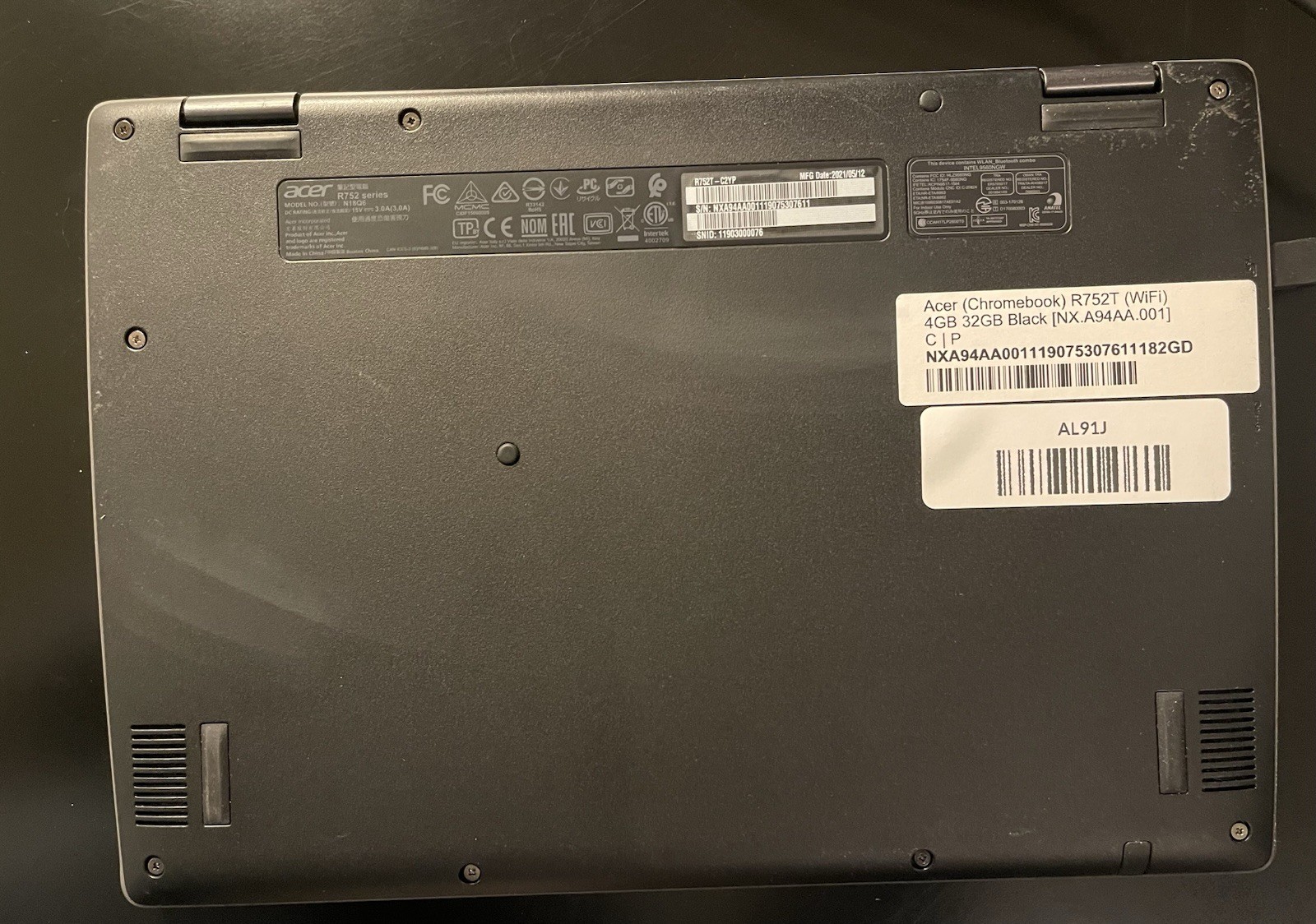 Acer Chromebook/Tablet R752T 4GB 32GB Model N18Q6 Laptop Black No Charger