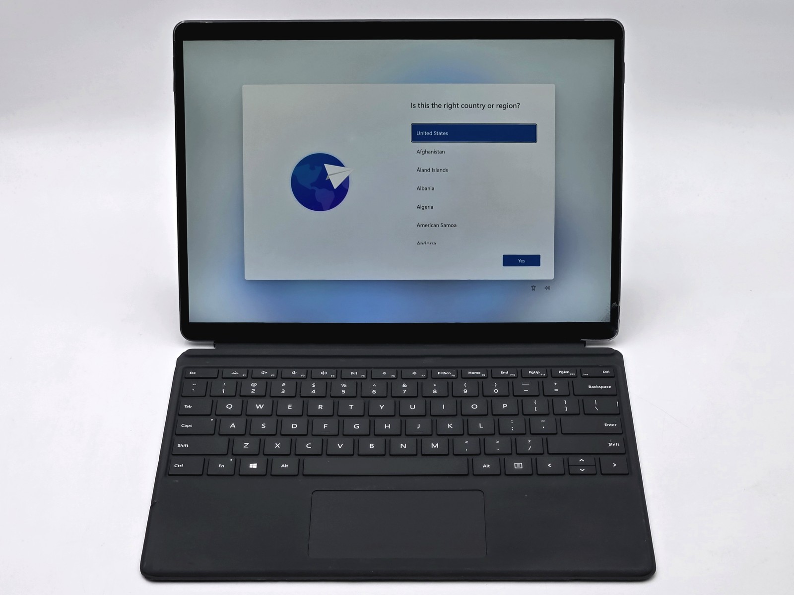 Microsoft Surface Pro 8 2-in-1 13″ Touch I7-1185G7 256GB 16GB W11 Backlit 120Hz