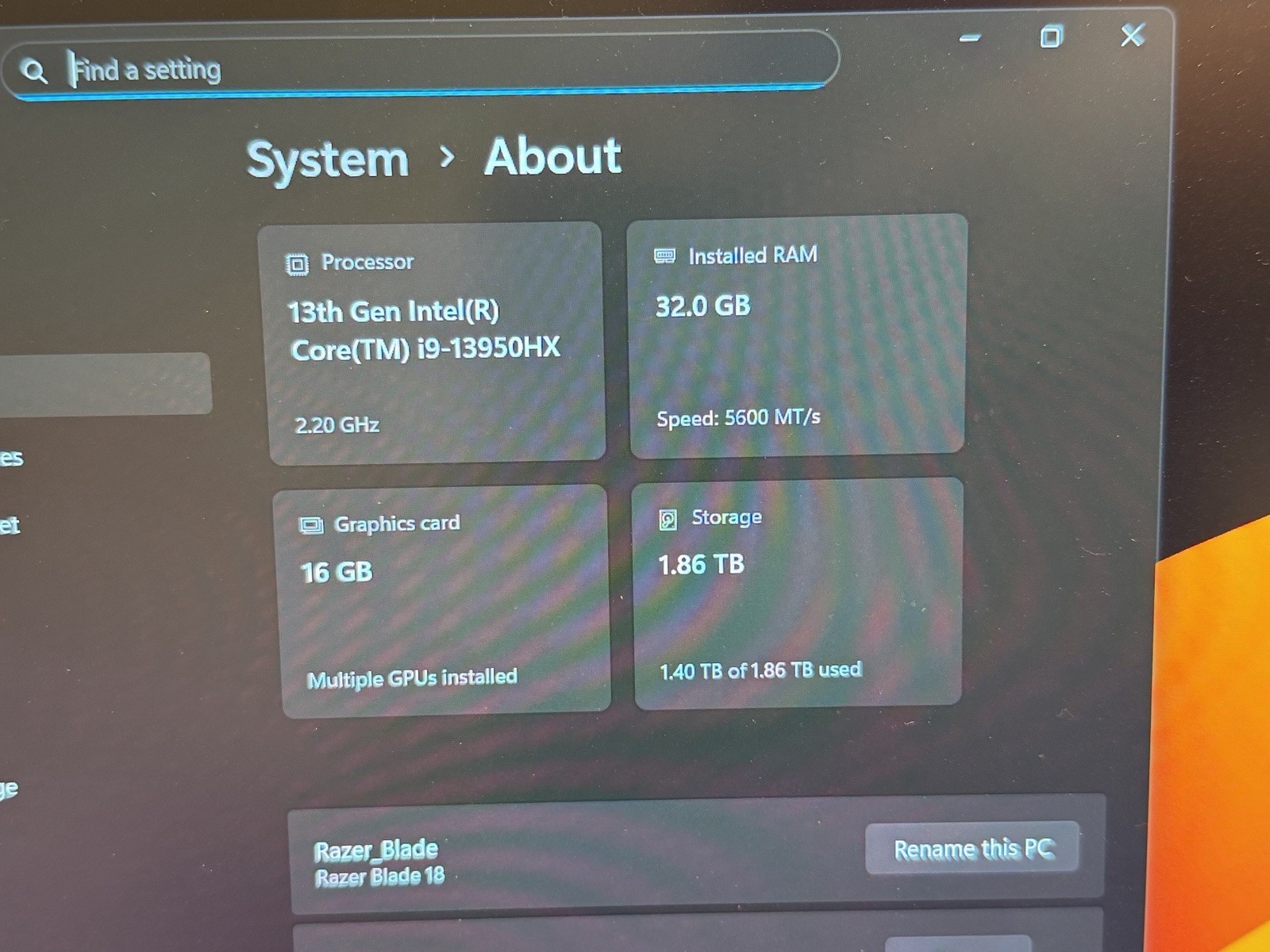 Razer Blade 18 RZ09-0484 i9-13950HX RTX 4090 32GB 2TB (Thermal Issue)