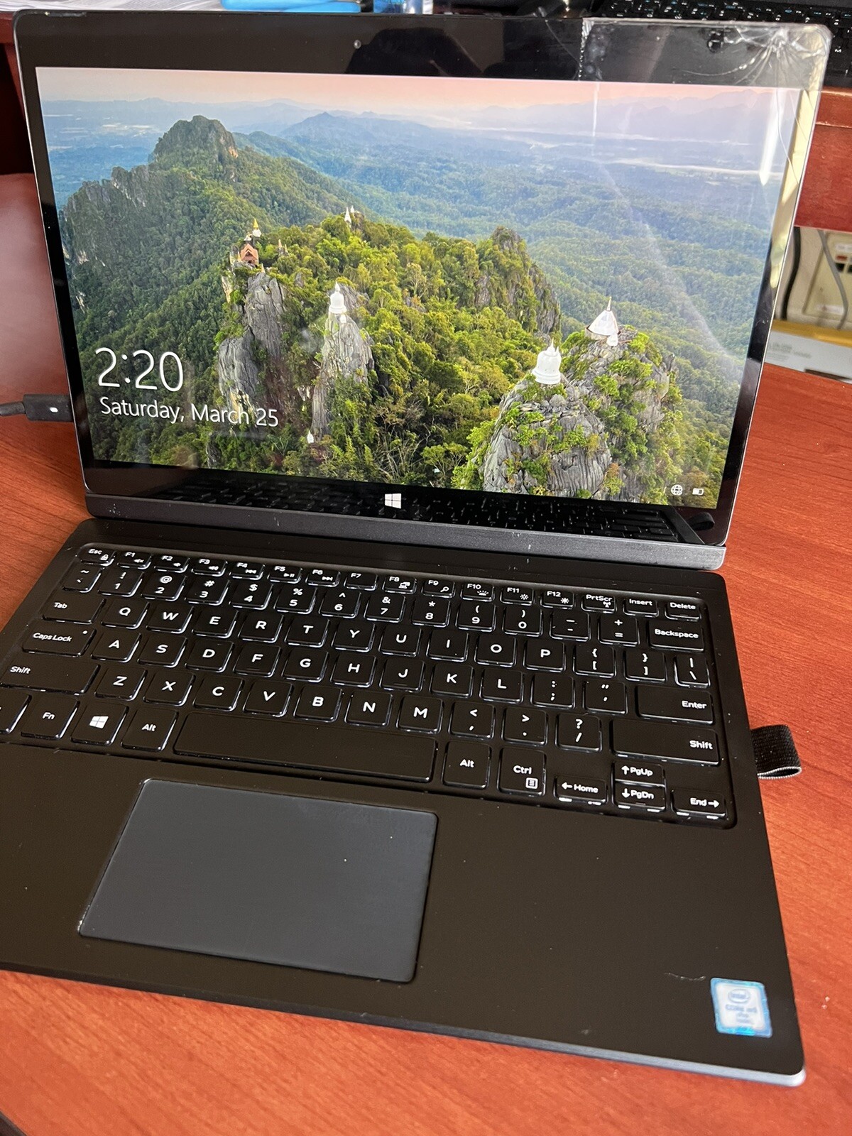 Dell Pro Latitude T02H001 Intel M5-6Y57 @1.10 8GB RAM 256GB HDD NO OS
