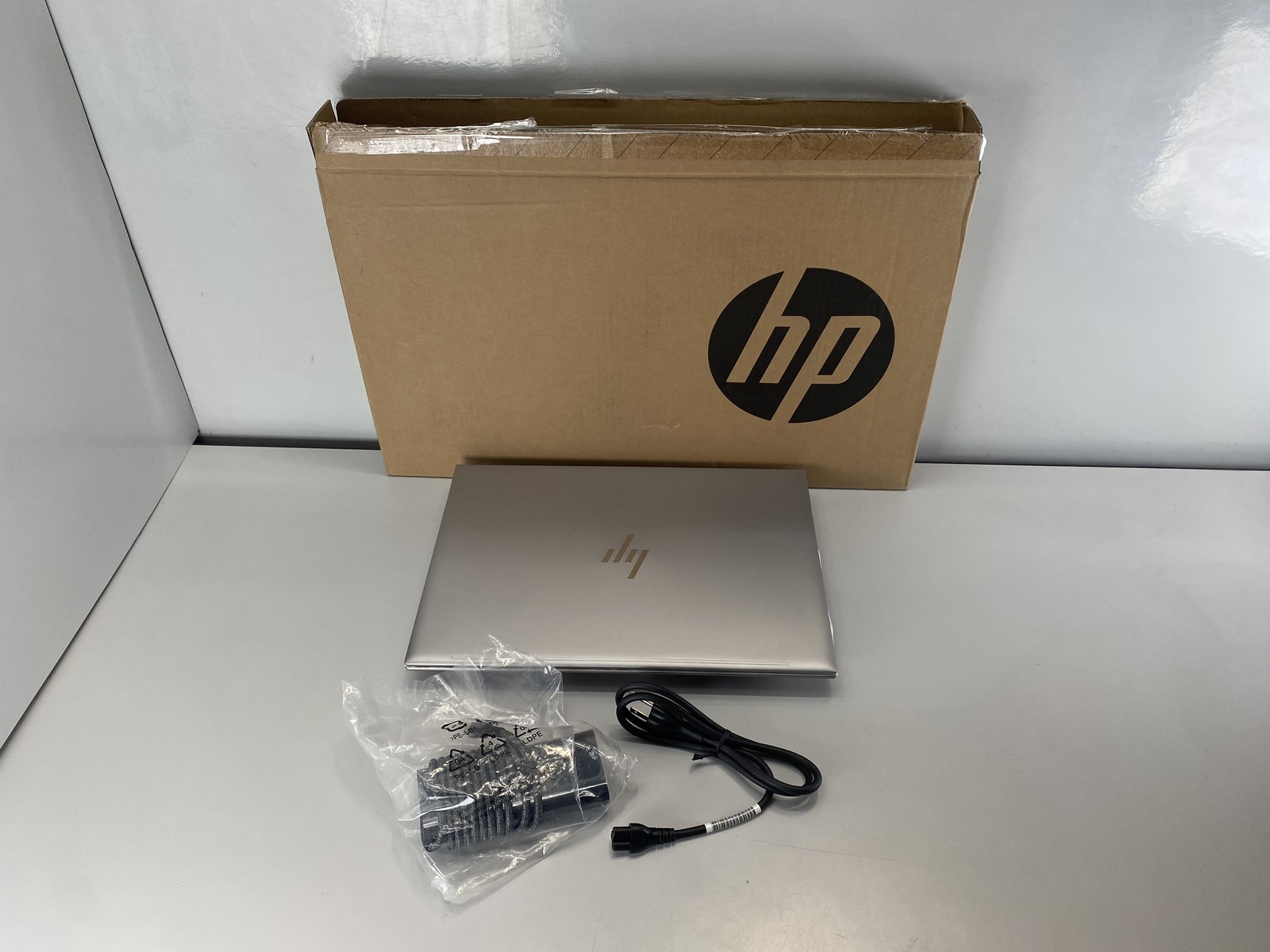 HP Laptop Zbook Power 16 G11 16″ Intel Core Ultra 7 165H 1TB- Silver