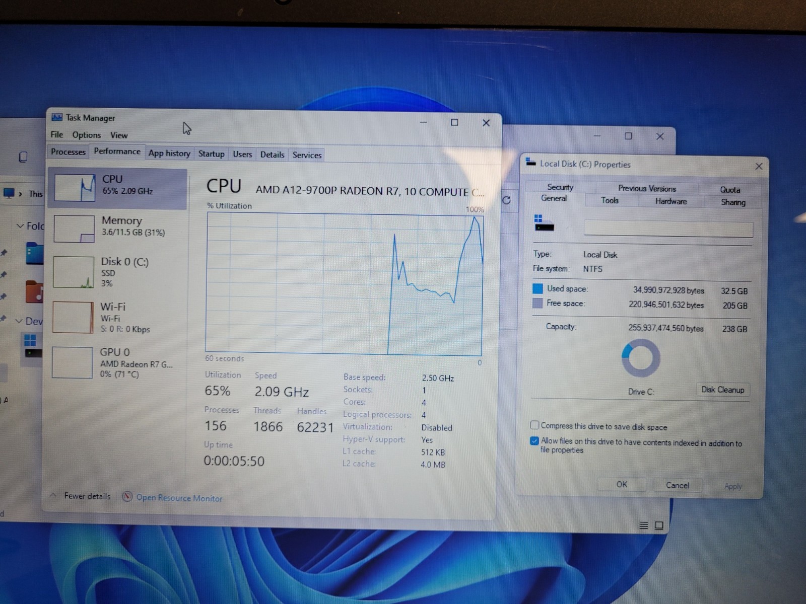 Hp notebook 17-y013cy Radeon A12 9700p 2500mhz 12gb ram 256gb charger*8CG6472F1D