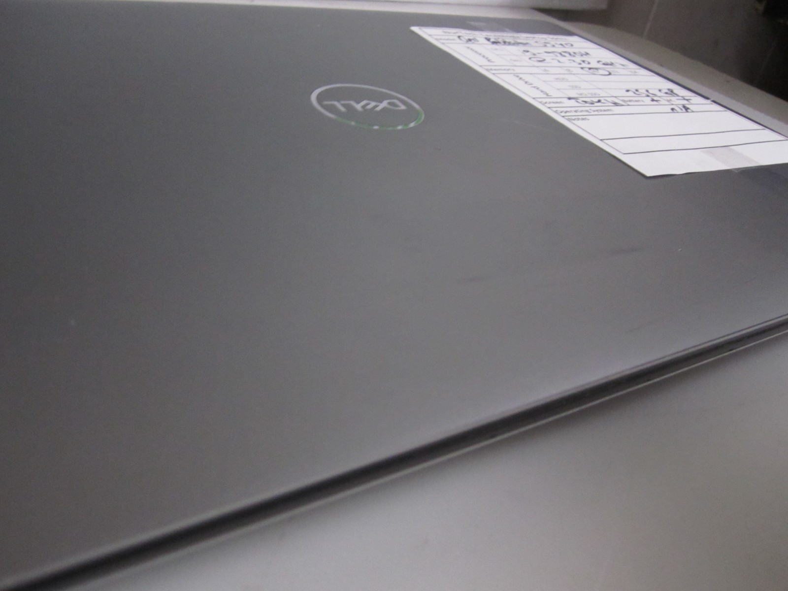 Dell Precision 5540 i9-9880H 2.30GHZ 16GB 256GB M2SSD LAPTOP + AC