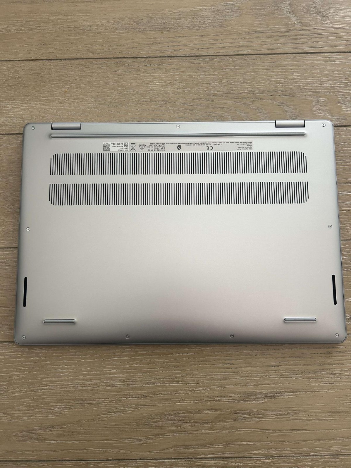 Dell 16 plus DB16250 16″ Intel Core™ Ultra 7 256V, 8 cores 1 TB SSD 16 GB