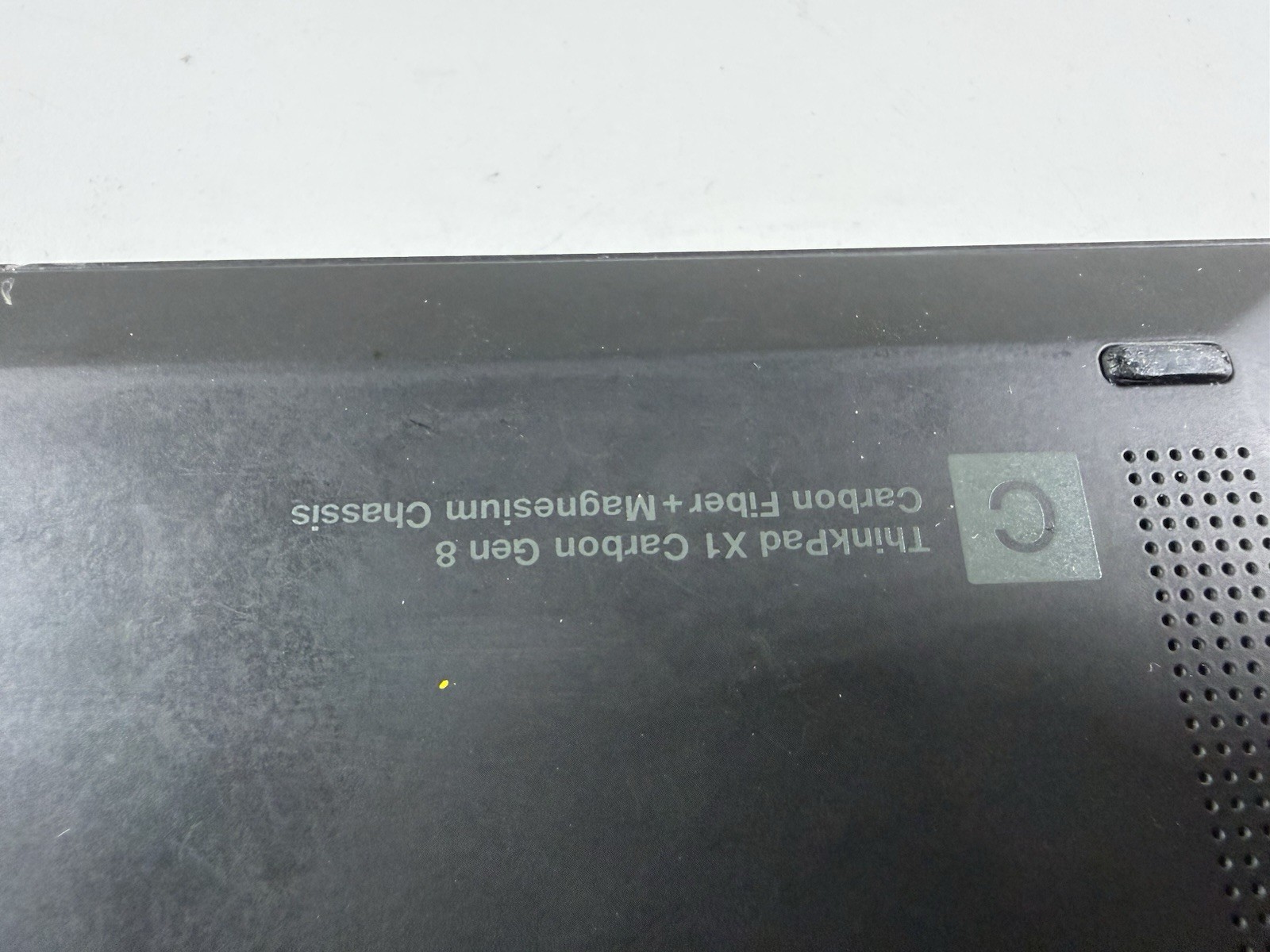 Lenovo ThinkPad X1 Carbon Gen 8 14″ i7-10610U 16GB RAM 512GB WIN 11 NO BATTERY