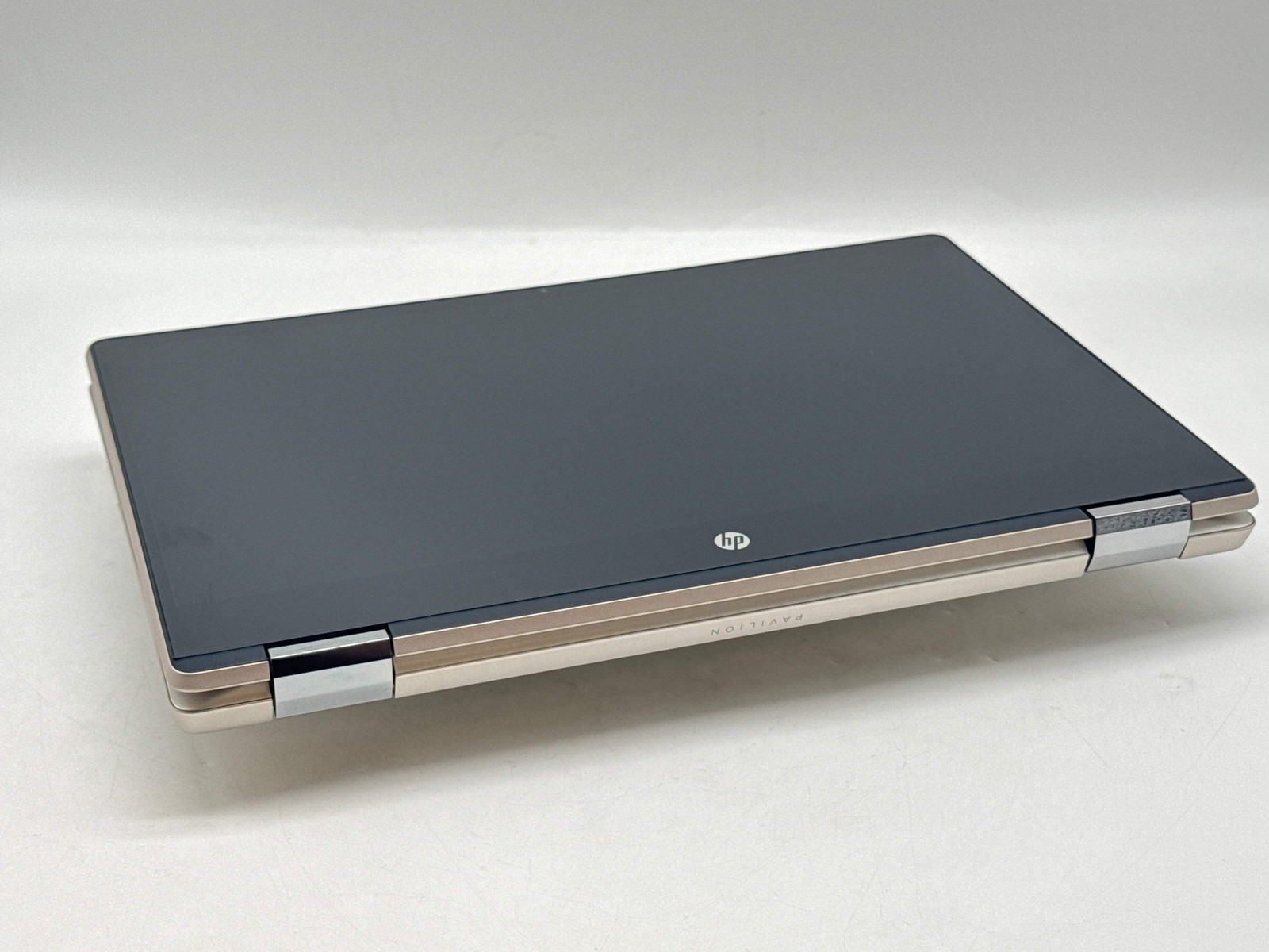 HP Pavilion x360 14m-dh1003dx 14″ i5-10210U 8GB 256GB SSD Touch