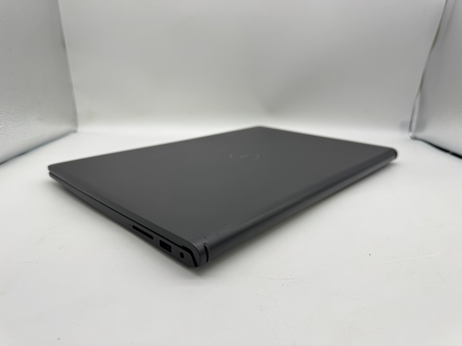 2025 Dell Inspiron 15 3530 15.6″ FHD Touch intel Core i5-1334U 8GB RAM 512GB SSD