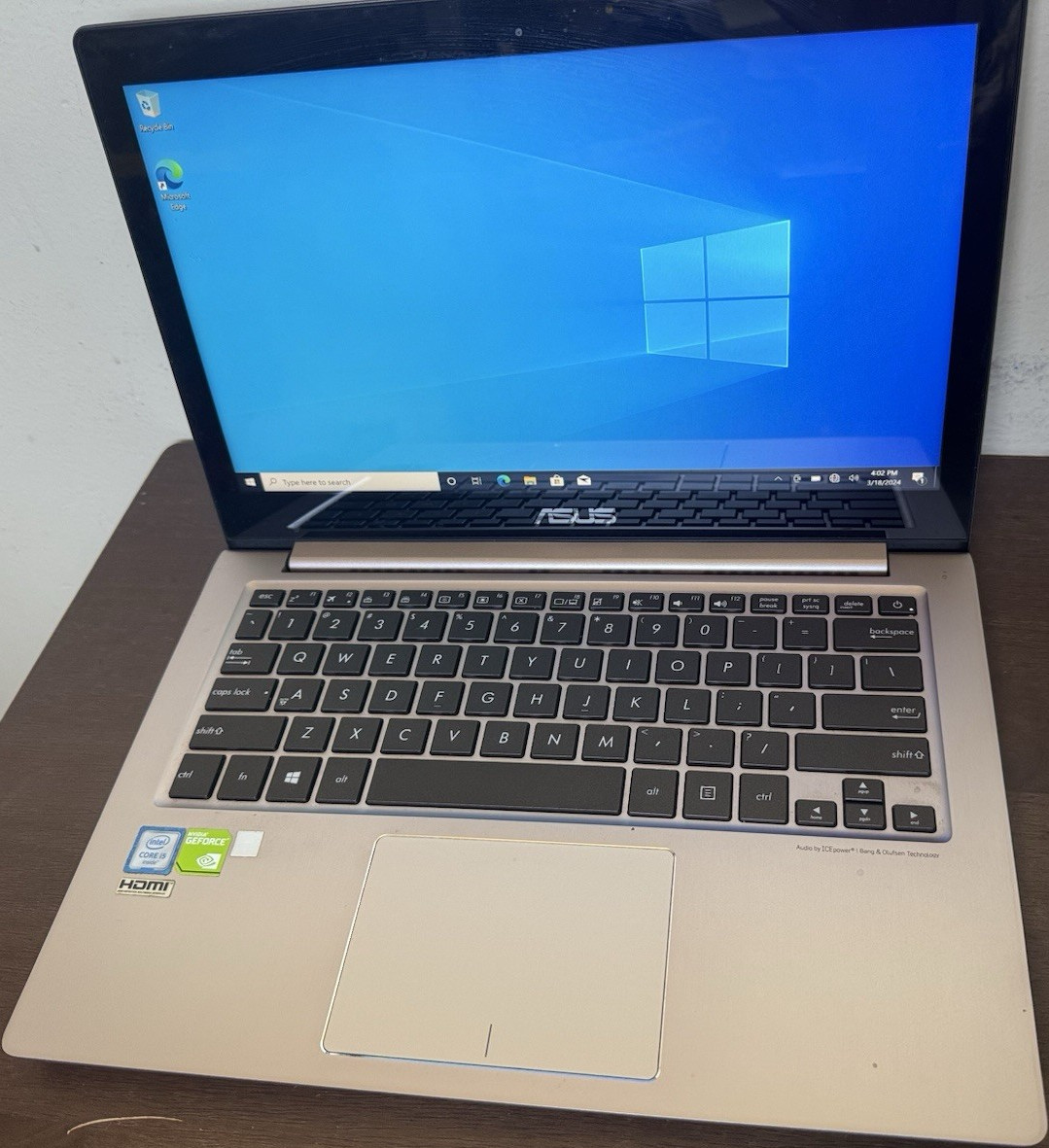 ASUS VivoBook 14″ Laptop Intel Core i5-6200U 8GB SSD Silver Windows 10 Pro