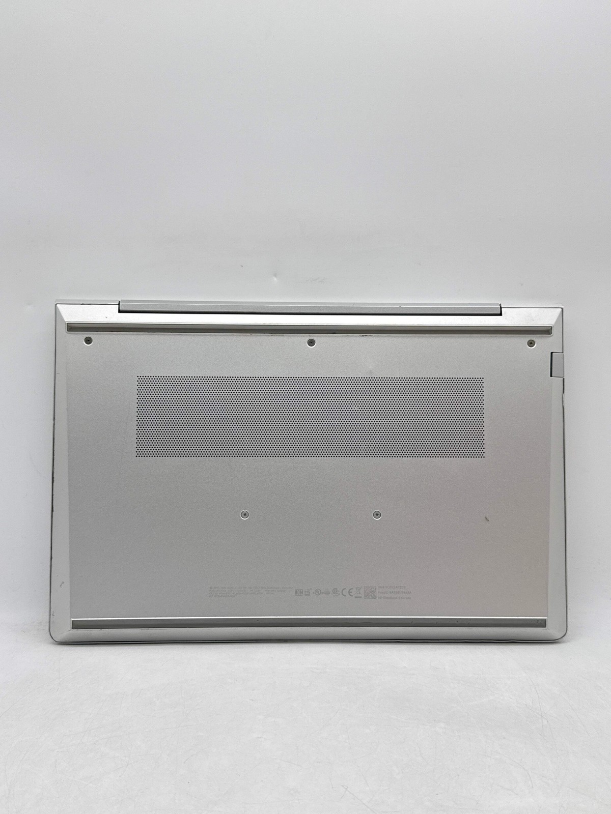 HP EliteBook 640 G10 14.0″ FHD Touch Core i5-1335U 1.30GHz 256GB SSD 8GB RAM