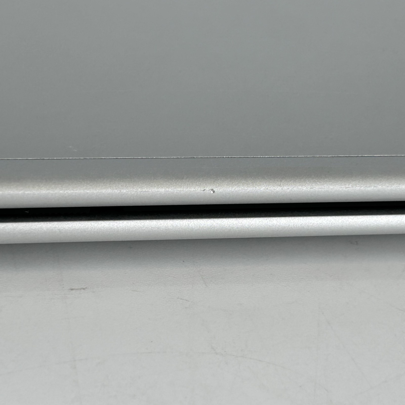 HP Elitebook 840 G9 14 Silver FHD+ 1.6 GHz i5-1245U 16GB 256GB SSD Very Good