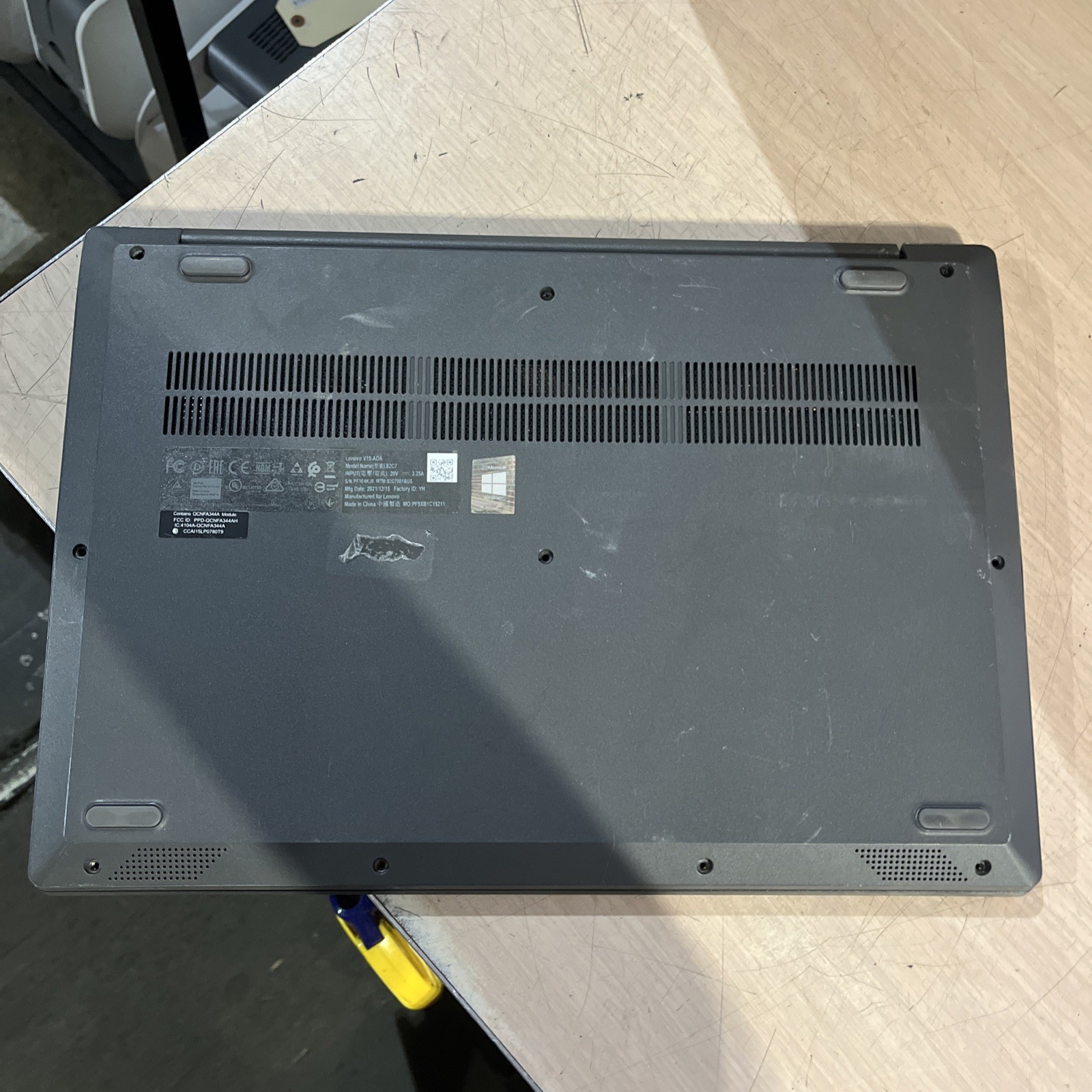 LENOVO V15-ADA AMD ATHLON GOLD 3150U 8GB RAM NO HD