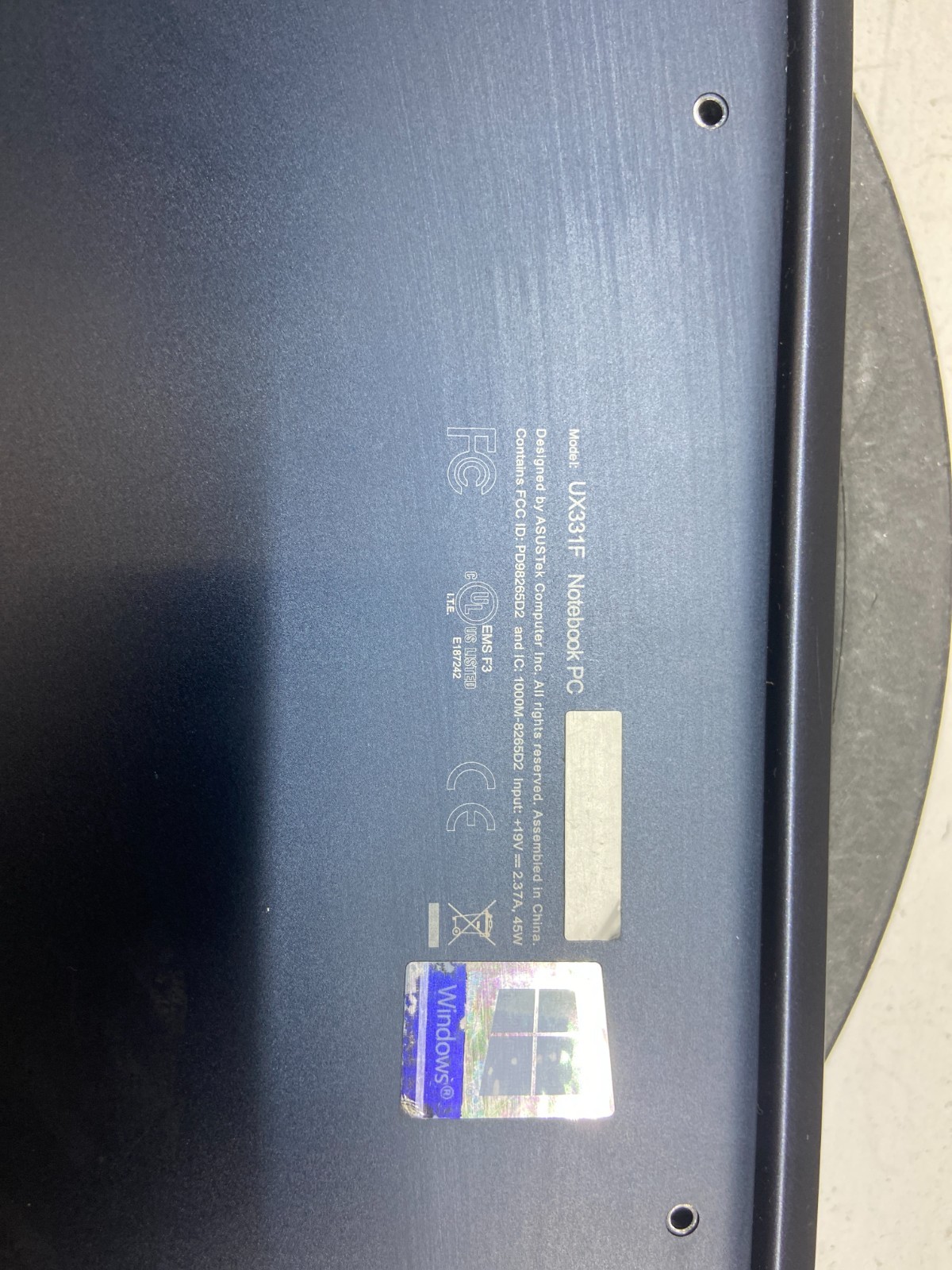 Asus Zenbook UX331F Intel Core i7-8565u 1.8GHz 8GB 128GB SSD Windows 11