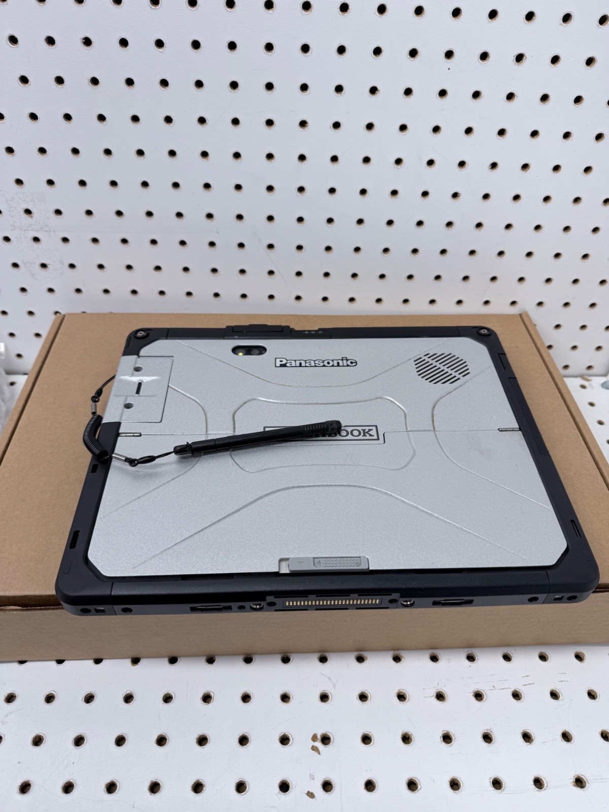 Panasonic Toughbook CF-33 Win11 Touch 2.6GHz Core i5-7300U 16GB 512GB SSD Tablet