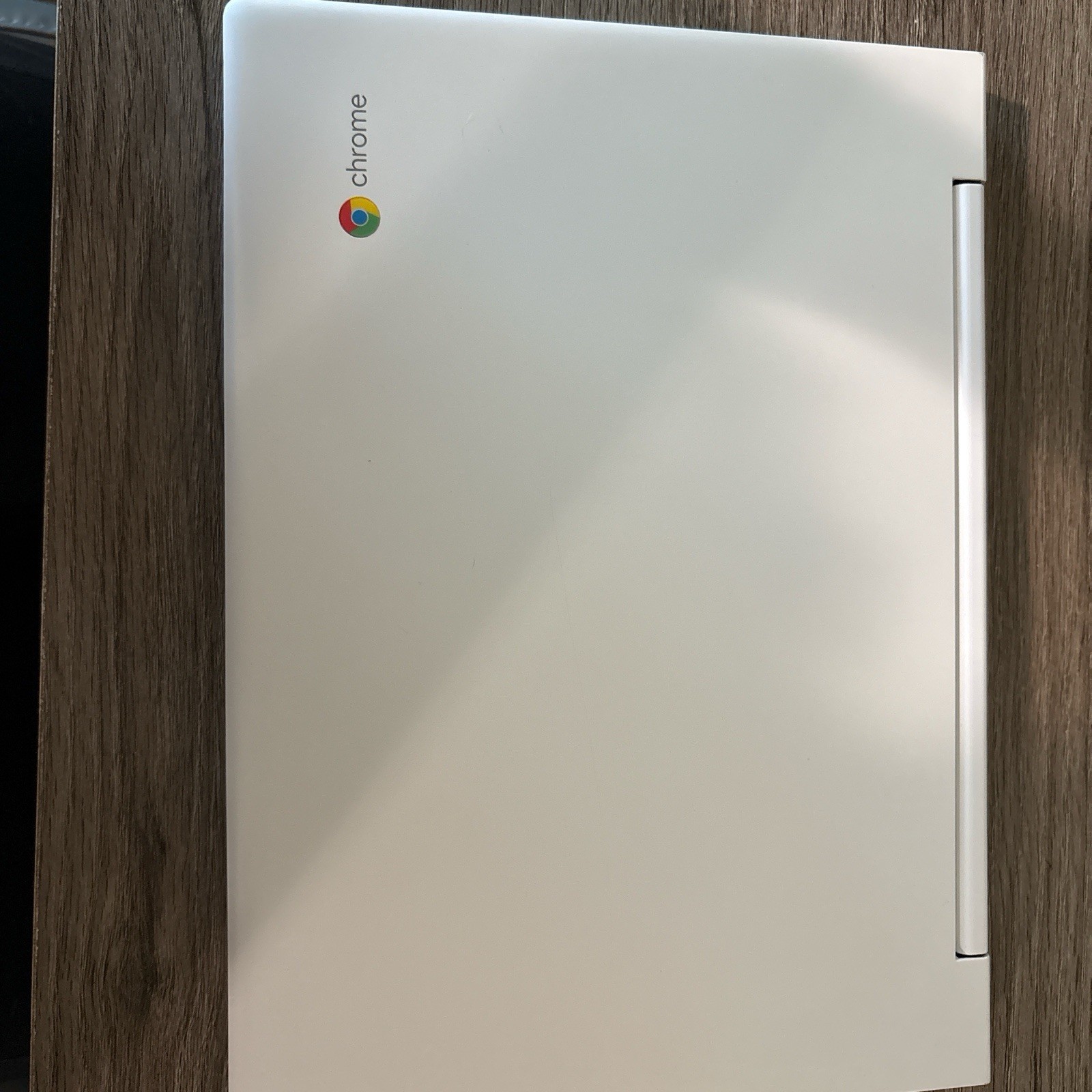 White Lenovo Chromebook Laptop with Charger. Folds Flat, In Very Good Condition