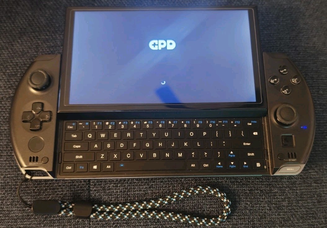 GPD Win 4 2023 7640U Handheld Gaming PC 16gb Ram, 512gb SSD, Dock, Case, Box